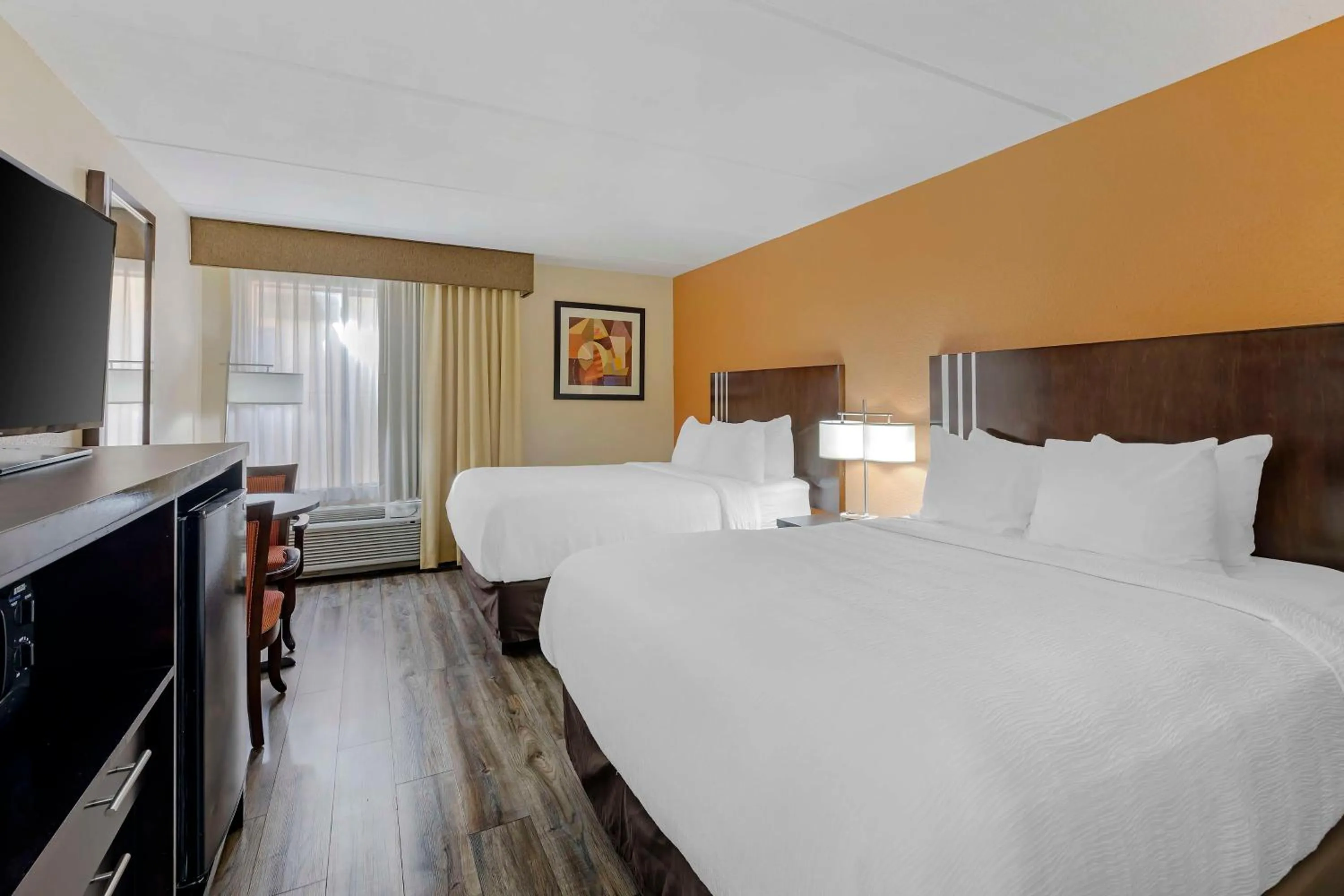 Queen Room with Two Queen Beds - Disability Access in Best Western Kimball Inn