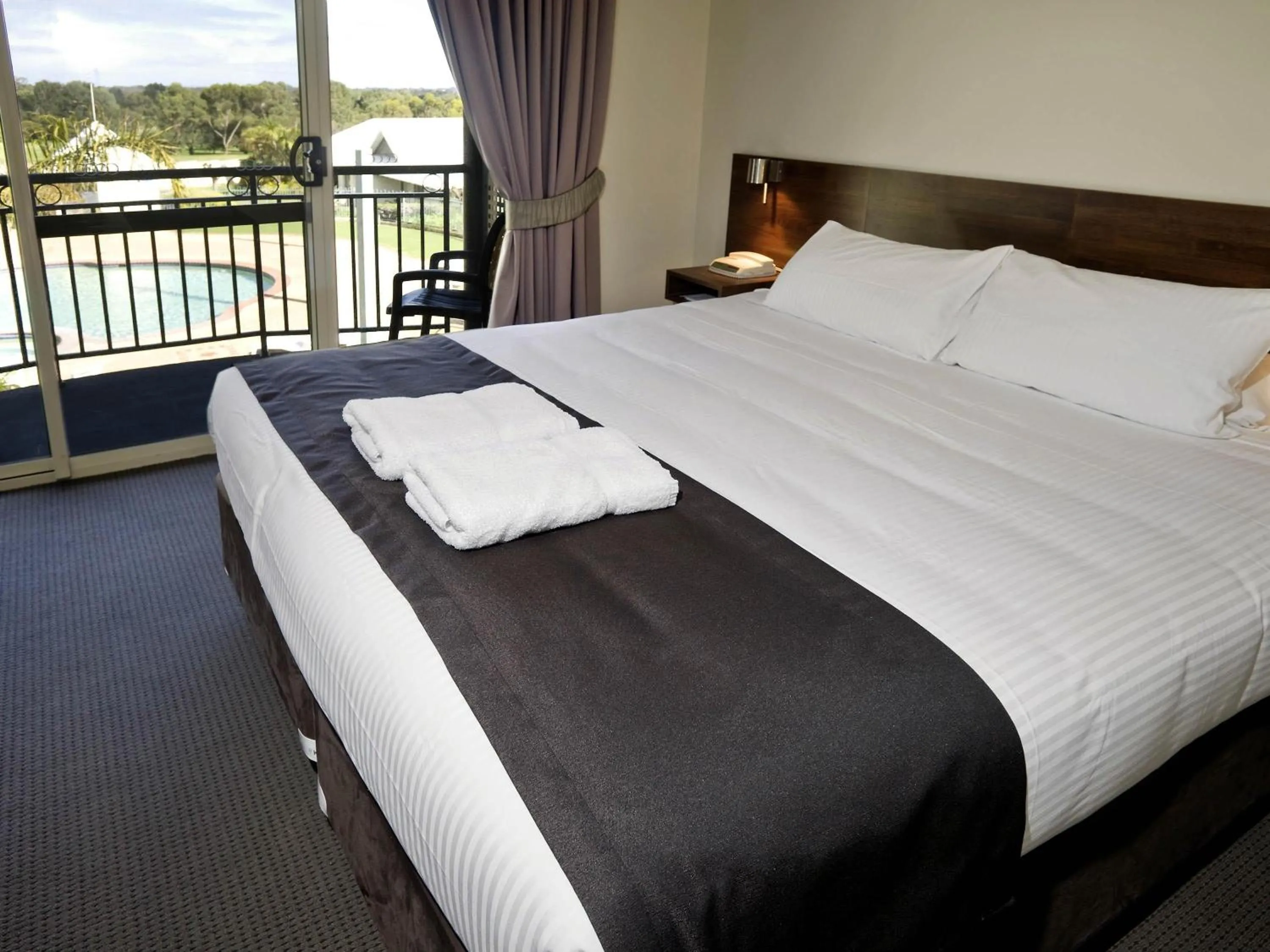 Two-Bedroom Apartment in Mercure Bunbury Sanctuary Golf Resort