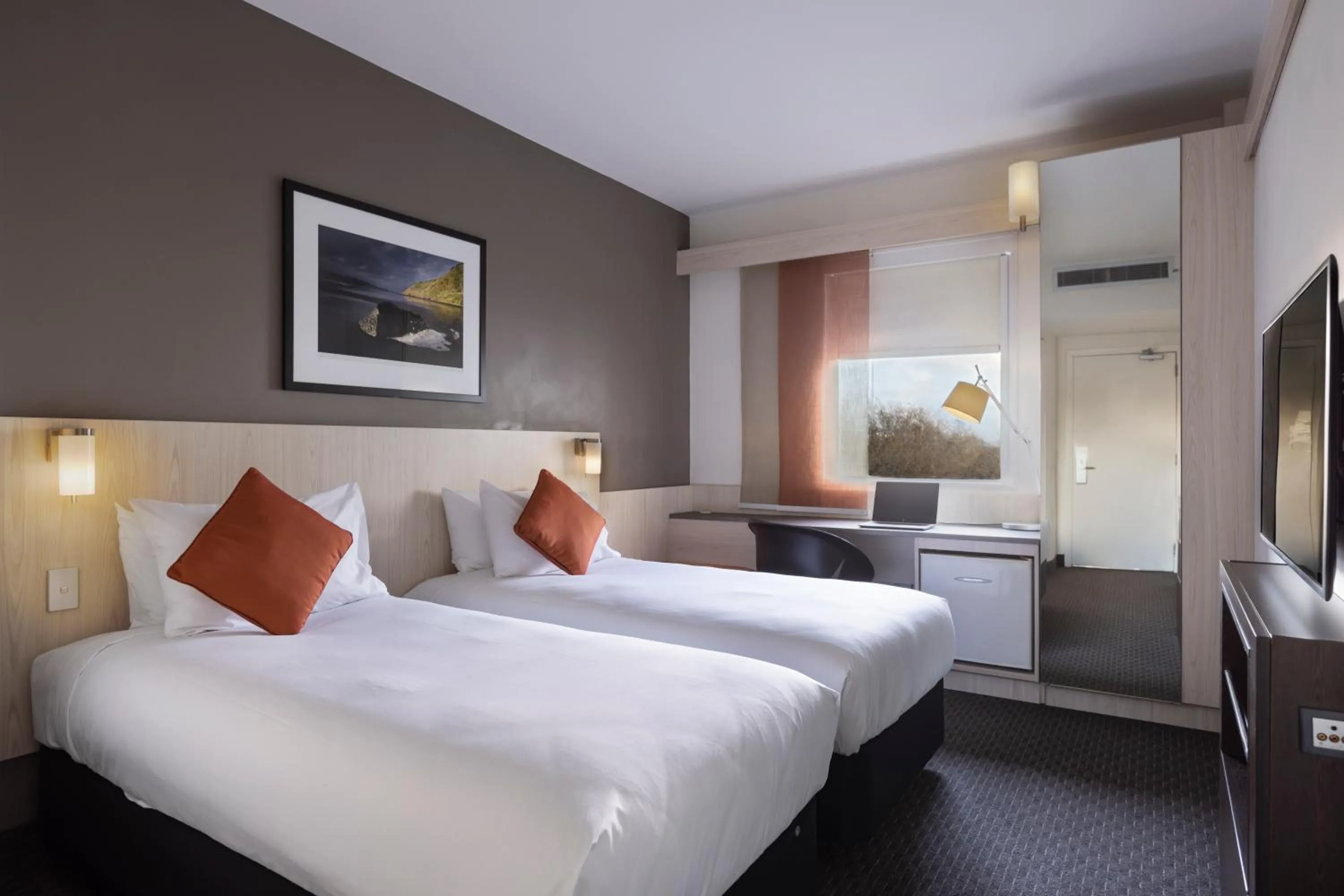 Standard Twin Room in ibis Auckland Ellerslie