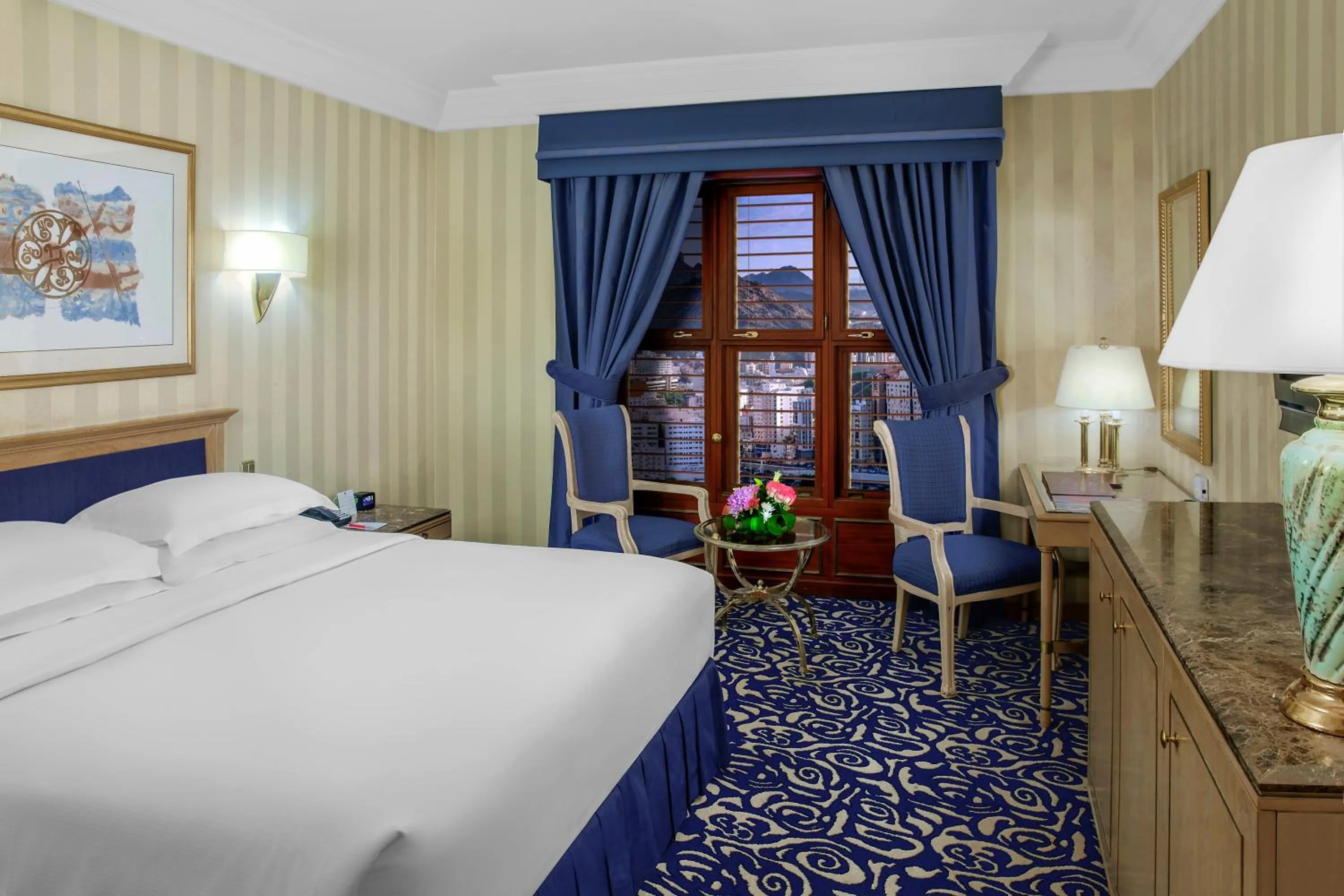 Guest Room with One King Bed in Makkah Hotel