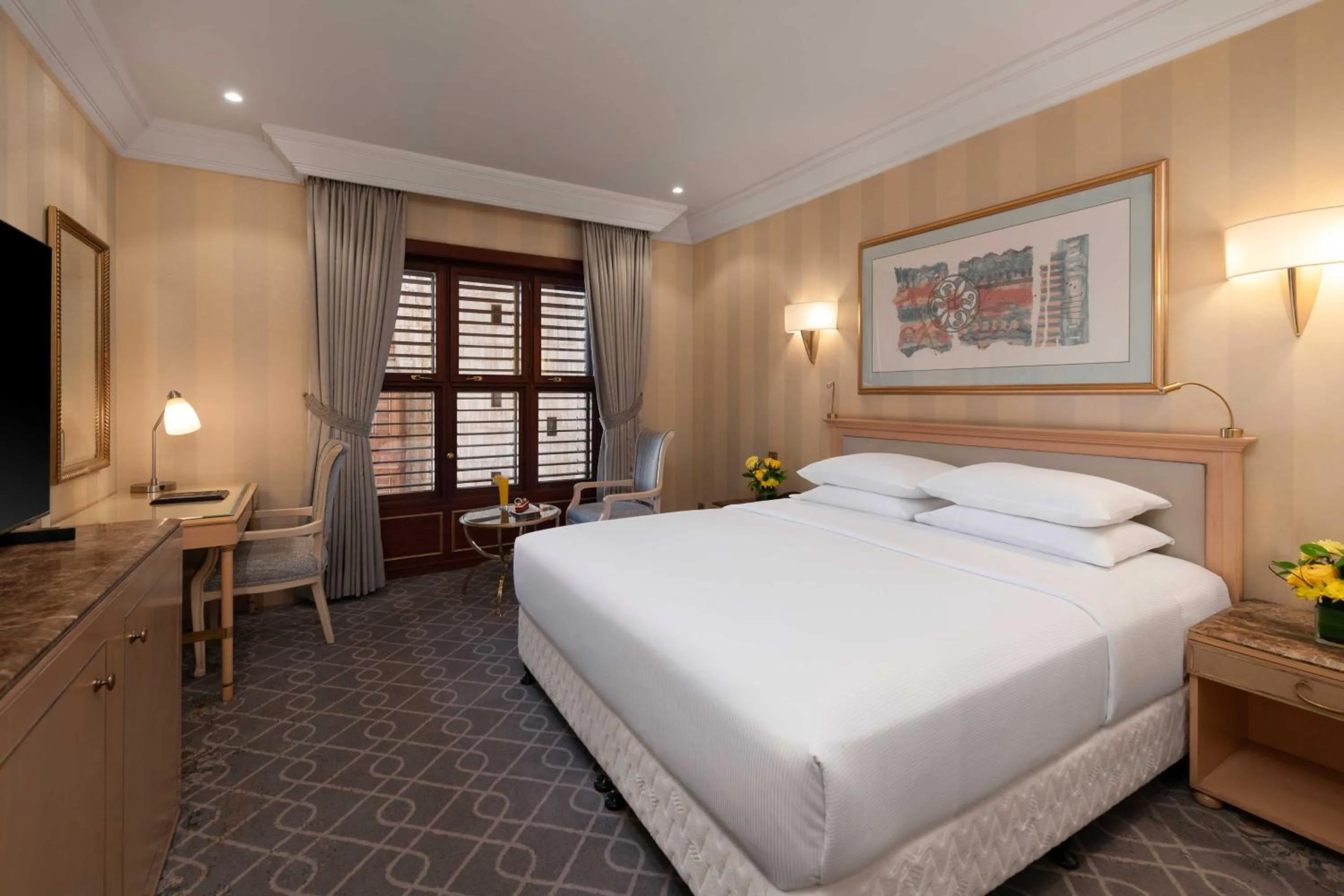 Deluxe Room Partial Haram View with One King Bed in Makkah Hotel