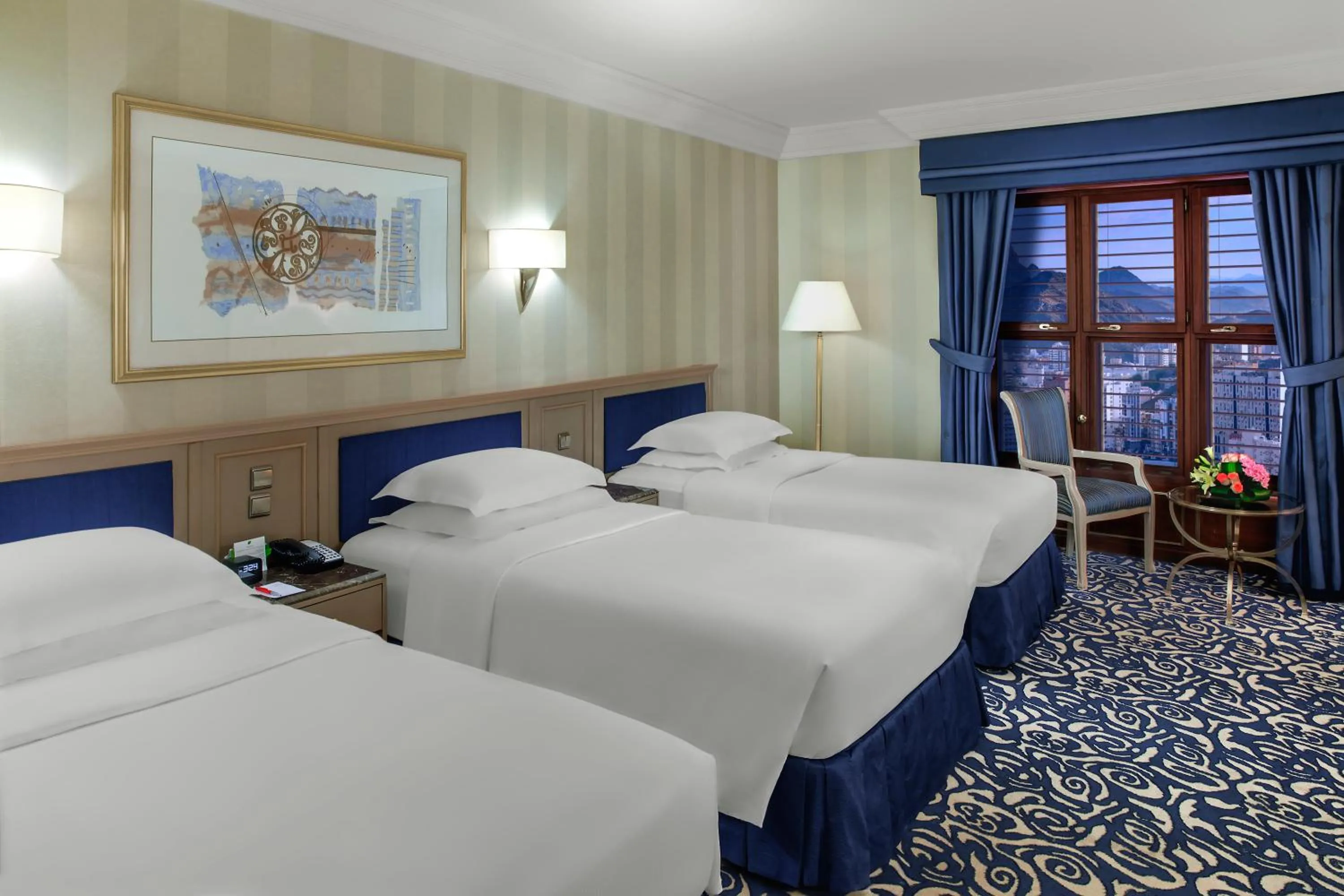 Family Room with Three Twin Beds in Makkah Hotel