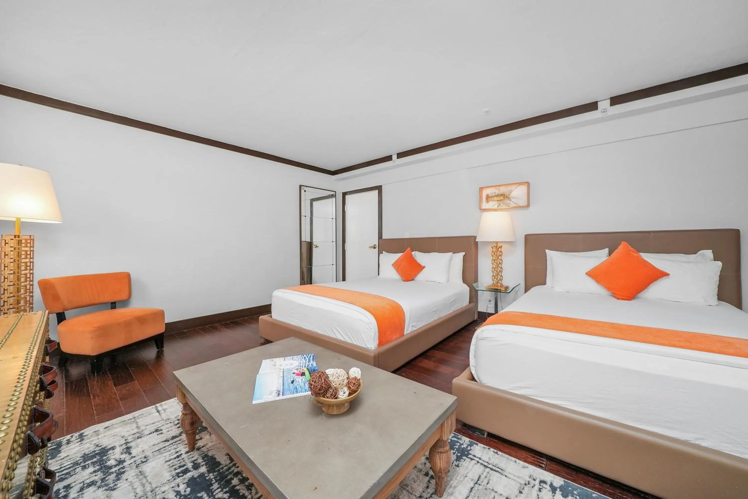 Double Queen Studio in Lincoln Arms Suites