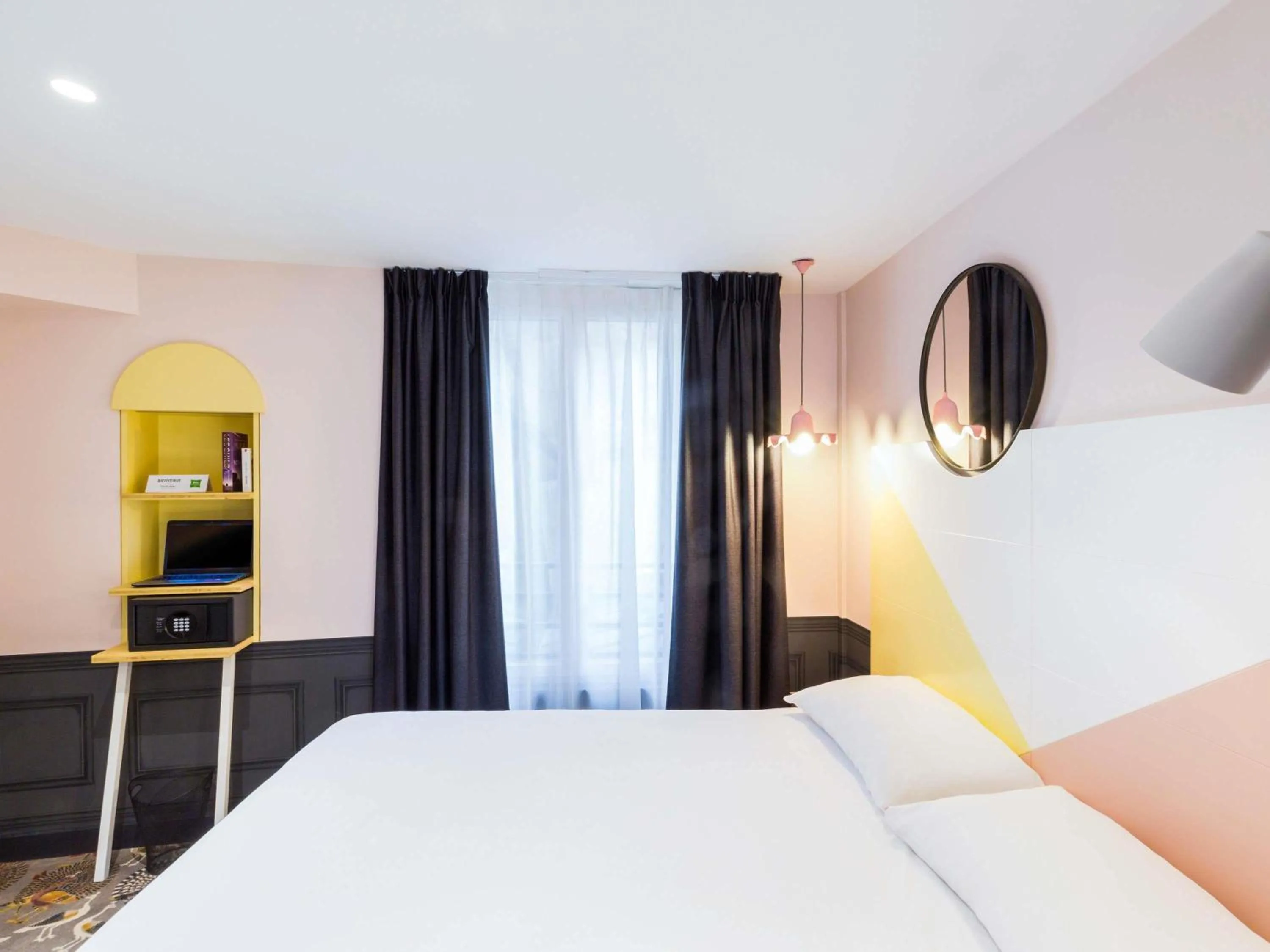 Standard Room with 1 Single Bed - single occupancy in ibis Styles Paris Gare de l'Est TGV