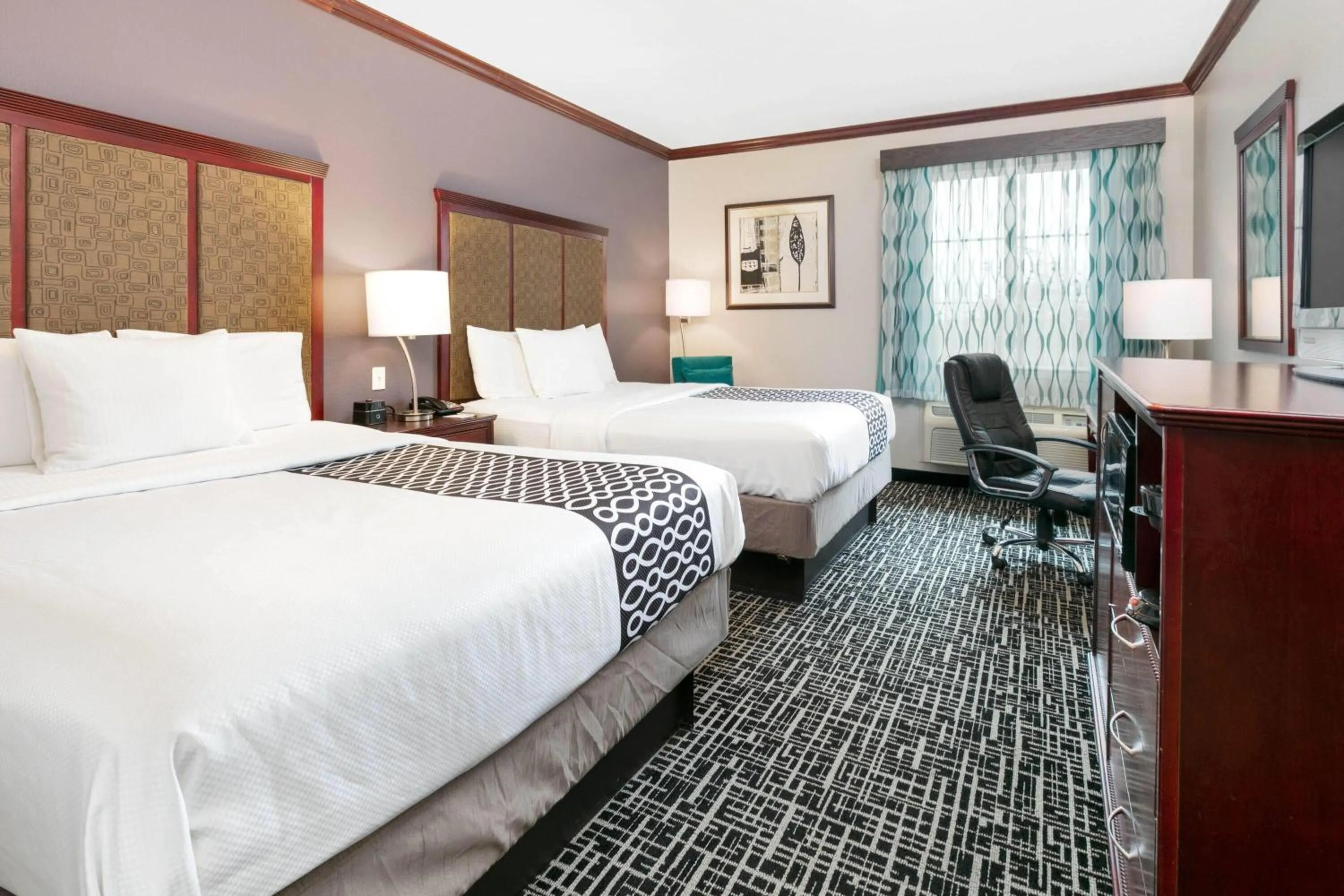 Queen Room with Two Queen Beds - Non-Smoking in La Quinta by Wyndham Lindale