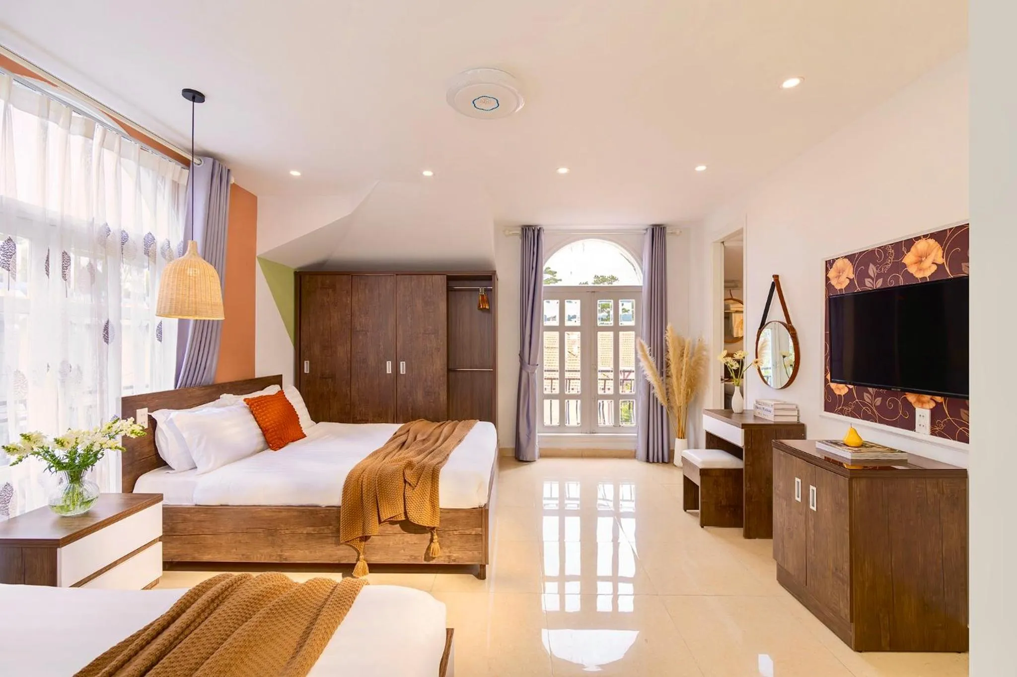 Deluxe Family Suite in Green Meadow Central Đà Lạt - O'TEL