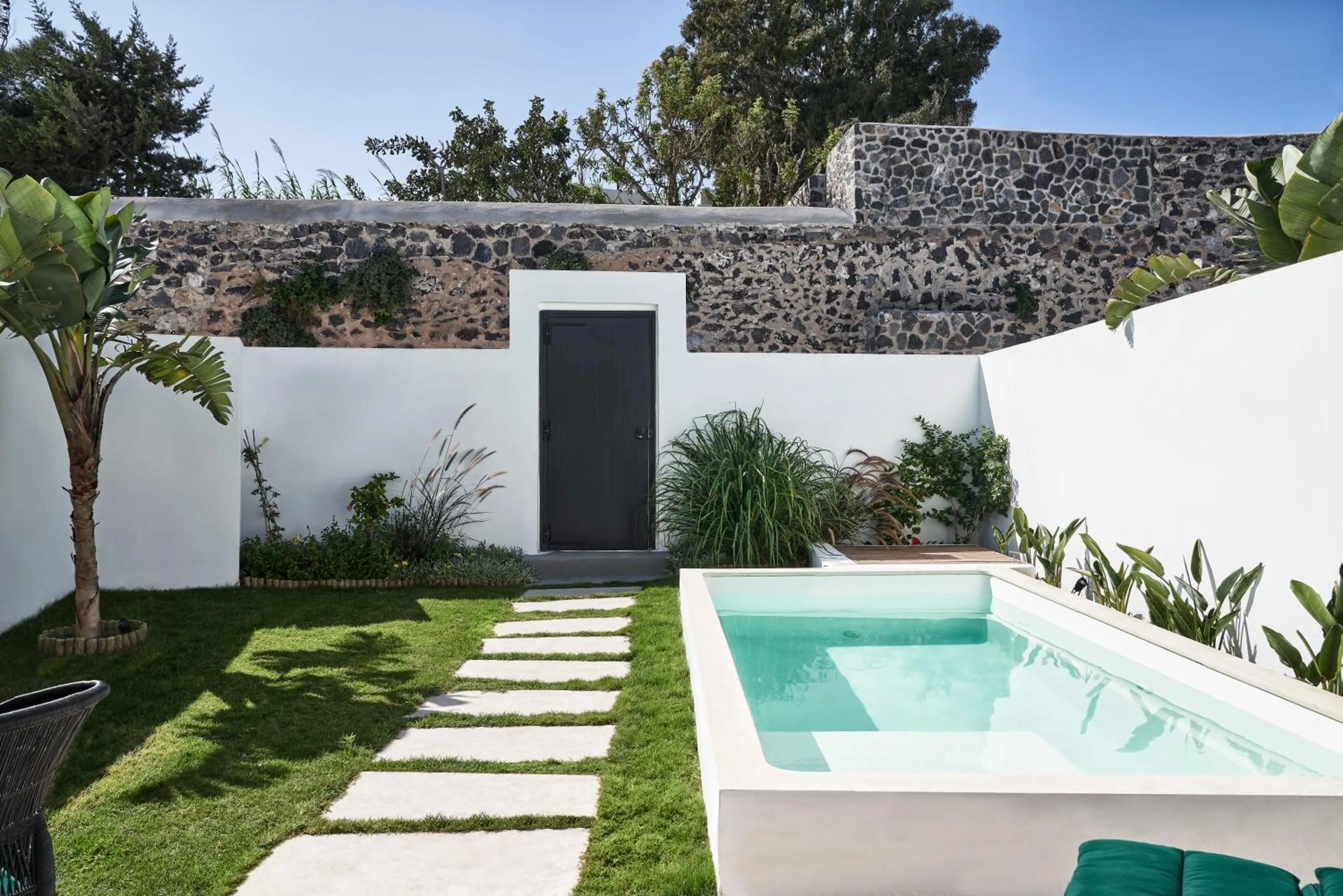 Superior Garden Suite With Private Pool   in Katikies Garden Santorini - The Leading Hotels Of The World