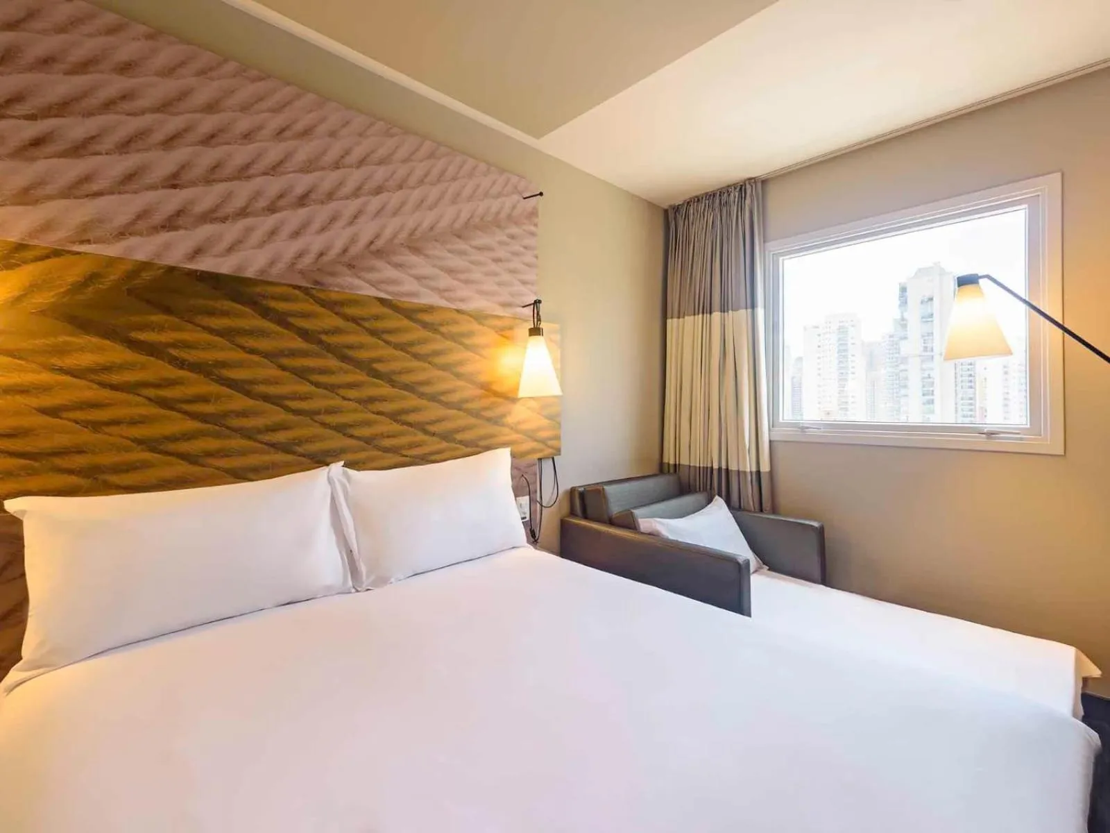 Standard Apartment with One Double and One Sofa Bed in ibis Parauapebas