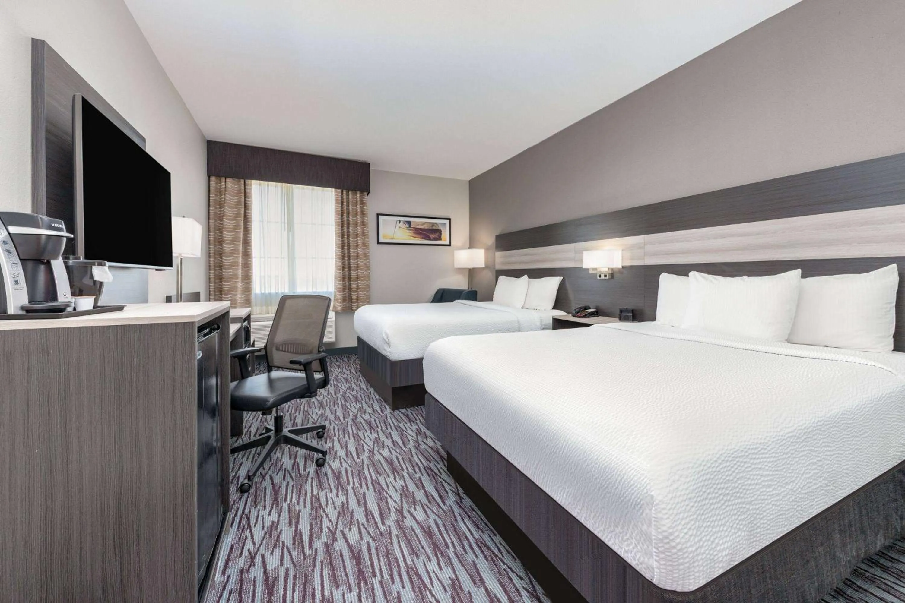 Queen Room with Two Queen Beds - Non-Smoking in La Quinta by Wyndham Allen at The Village