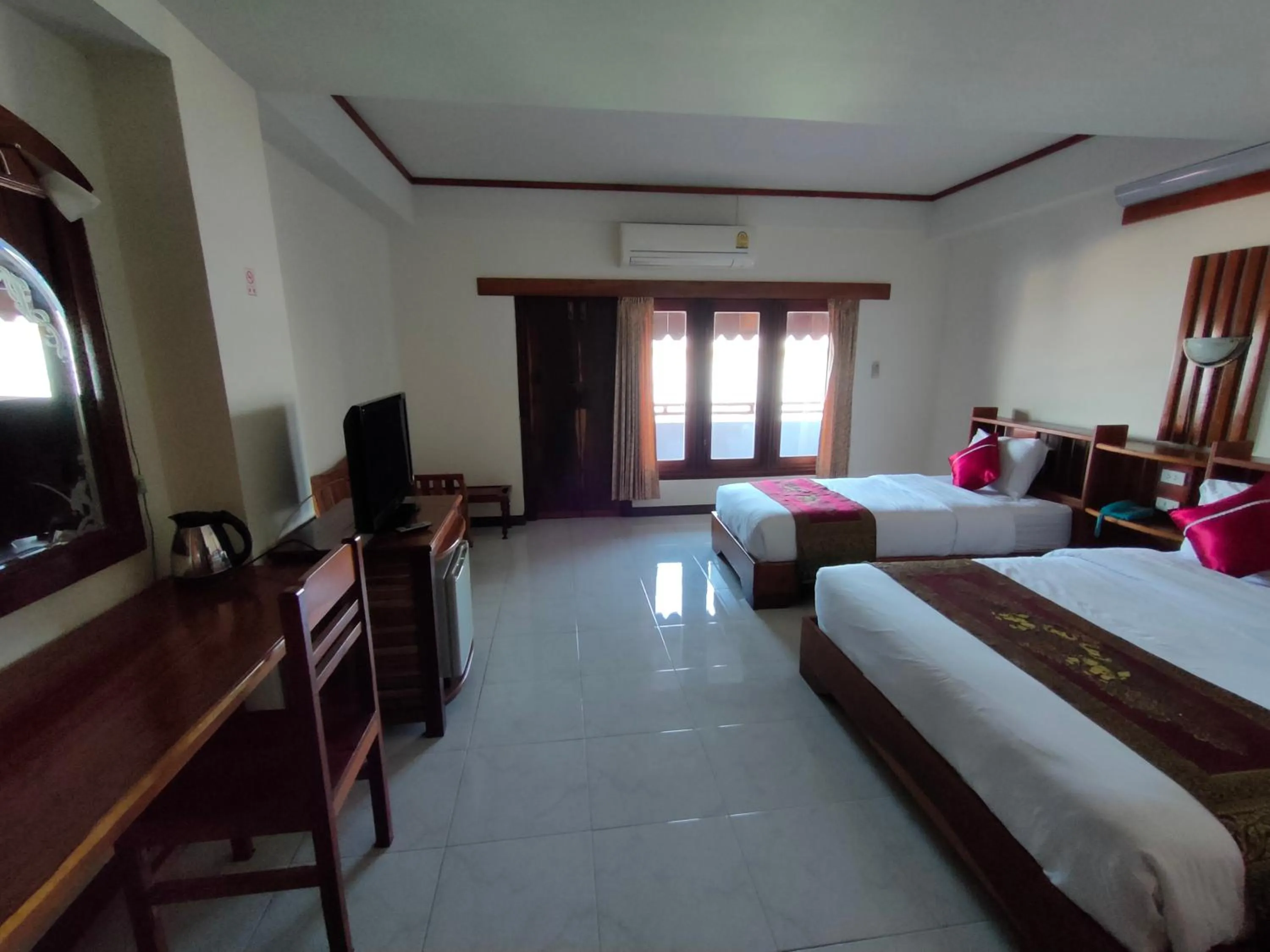 Superior Queen Room in Riverfront Hotel Mukdahan
