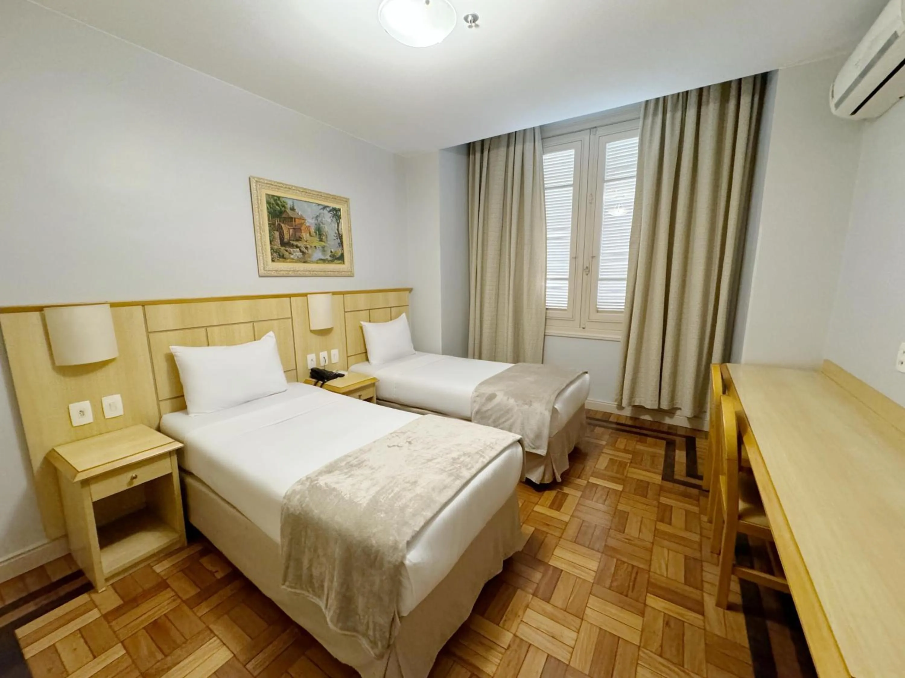 Superior Twin Room in Hotel Monte Alegre