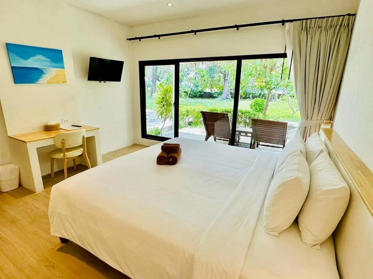 Superior Double or Twin Room with Garden View in Twin Bay Resort Koh Lanta