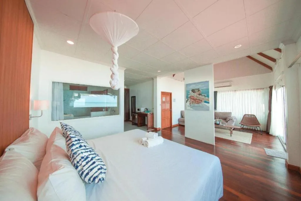 Suite - Beach Front in Twin Bay Resort Koh Lanta
