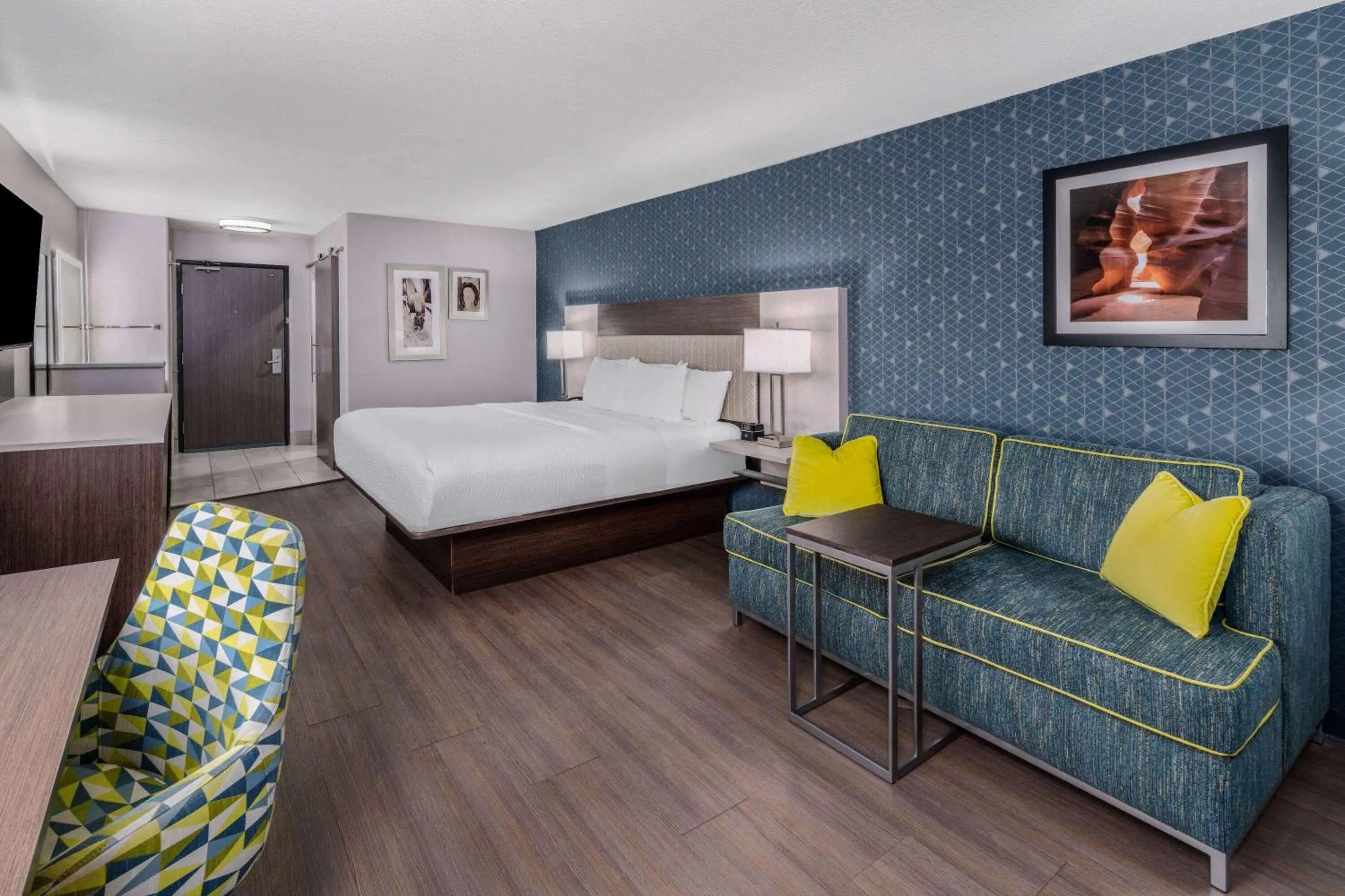 Deluxe Studio Suite with King Bed - Non-Smoking in La Quinta by Wyndham Santa Rosa