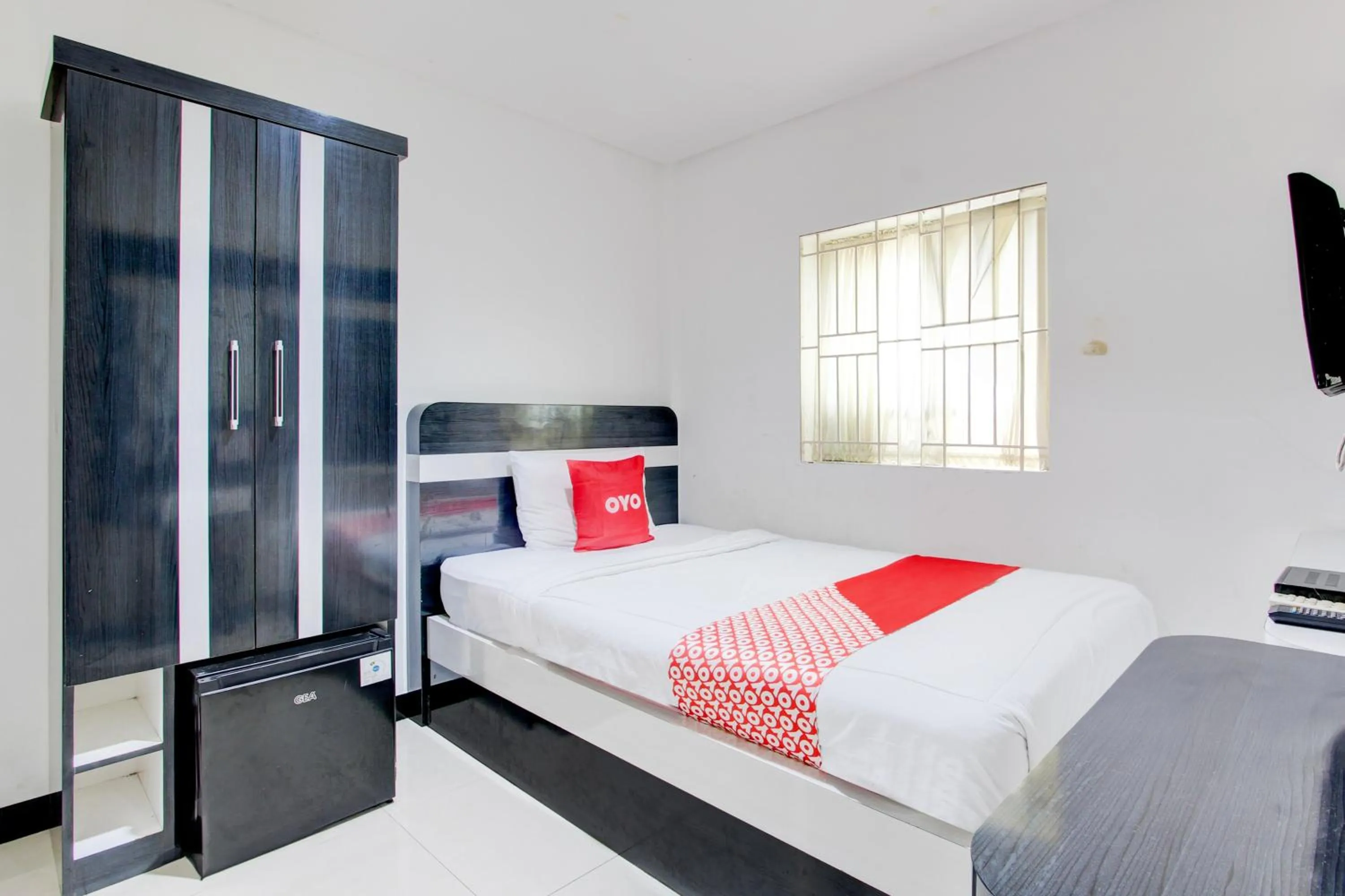 Standard Single Room in Hotel O Pondok Helomi