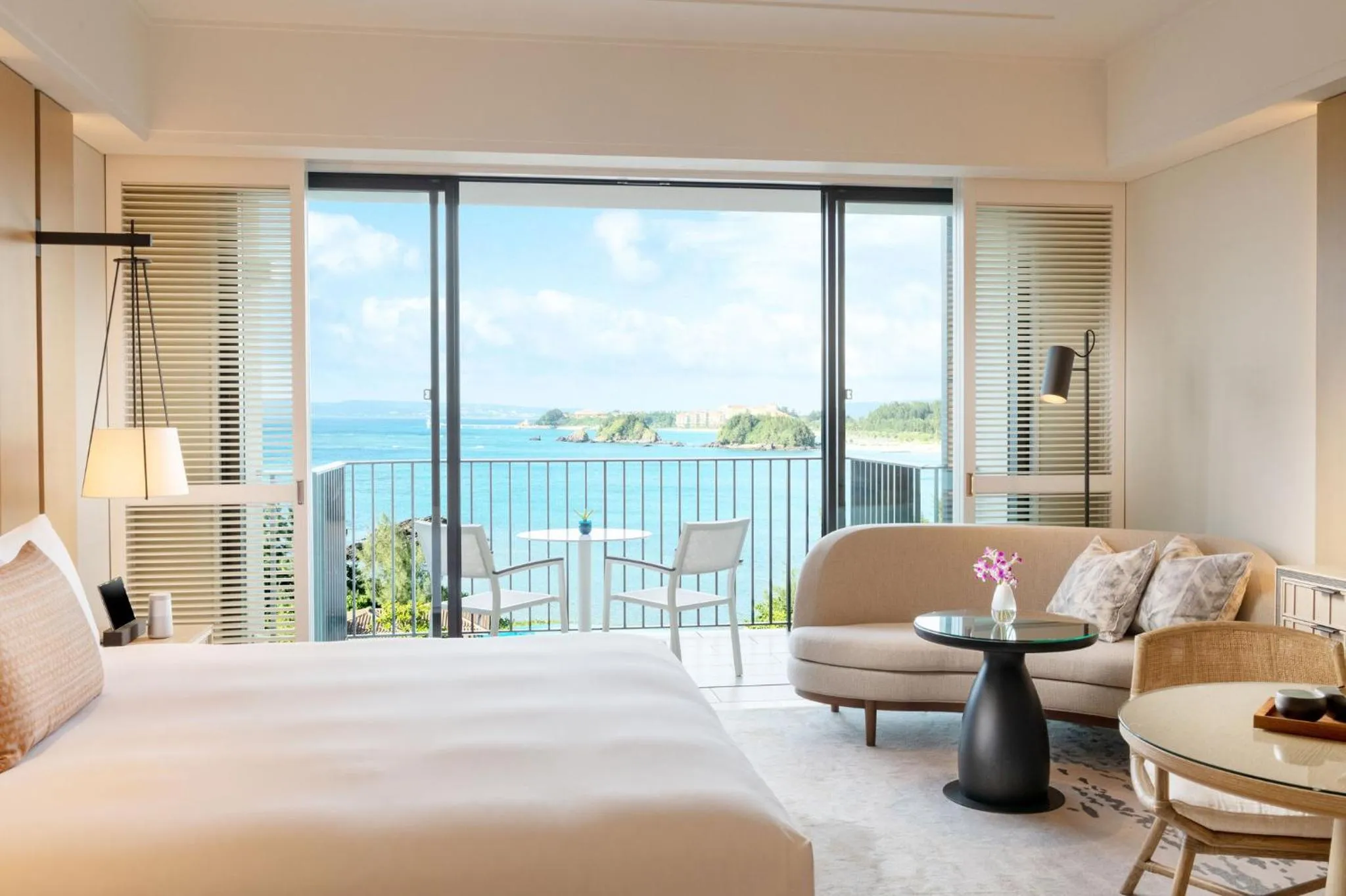 Premier Ocean View King in Halekulani Okinawa