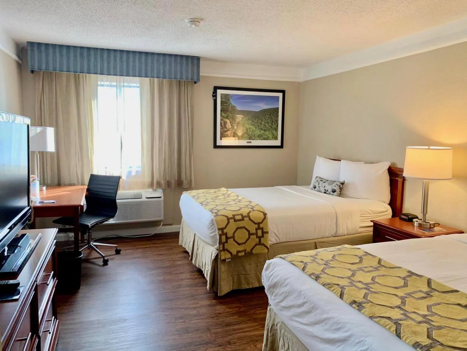 Double Room with Two Double Beds - Non-Smoking in Baymont by Wyndham Texarkana