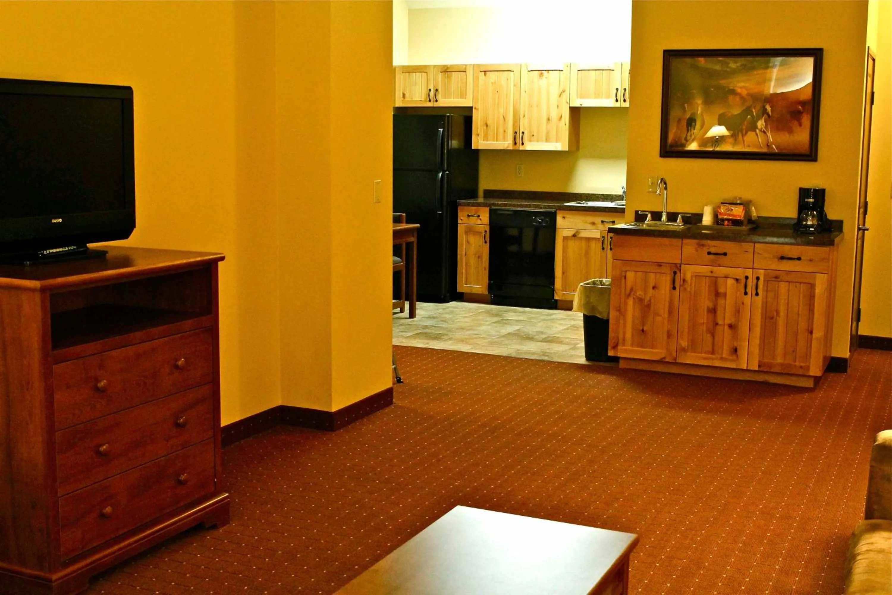 Deluxe Two Bedroom Suite in Arbuckle Lodge Gillette