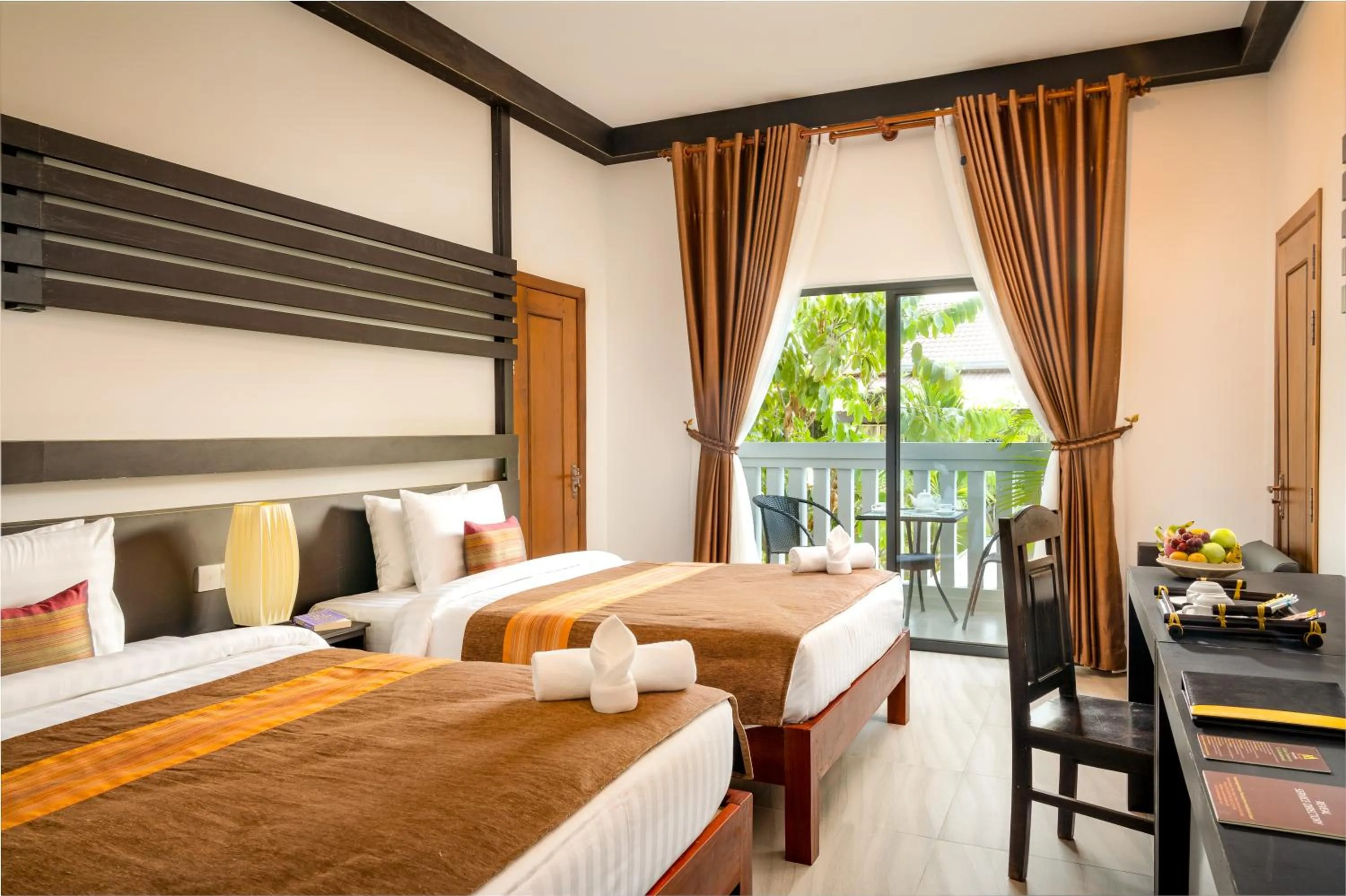 Deluxe Twin Room in Reveal Angkor Hotel