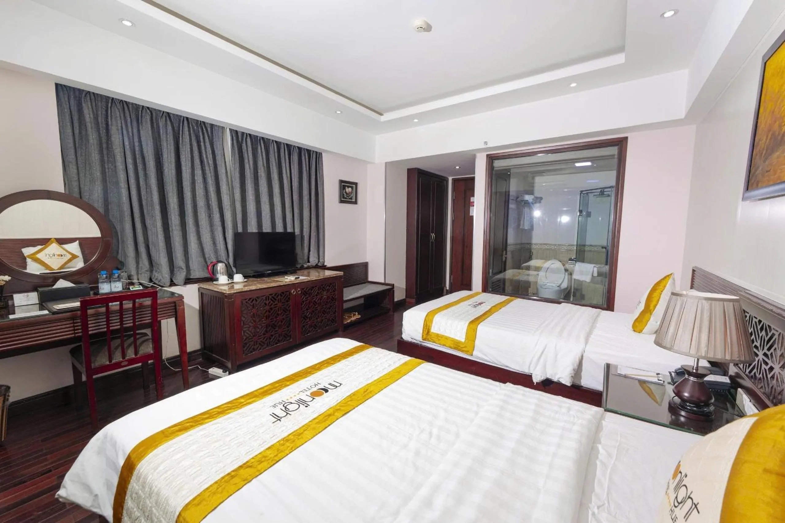 Deluxe Double with City View in Moonlight Hotel Hue