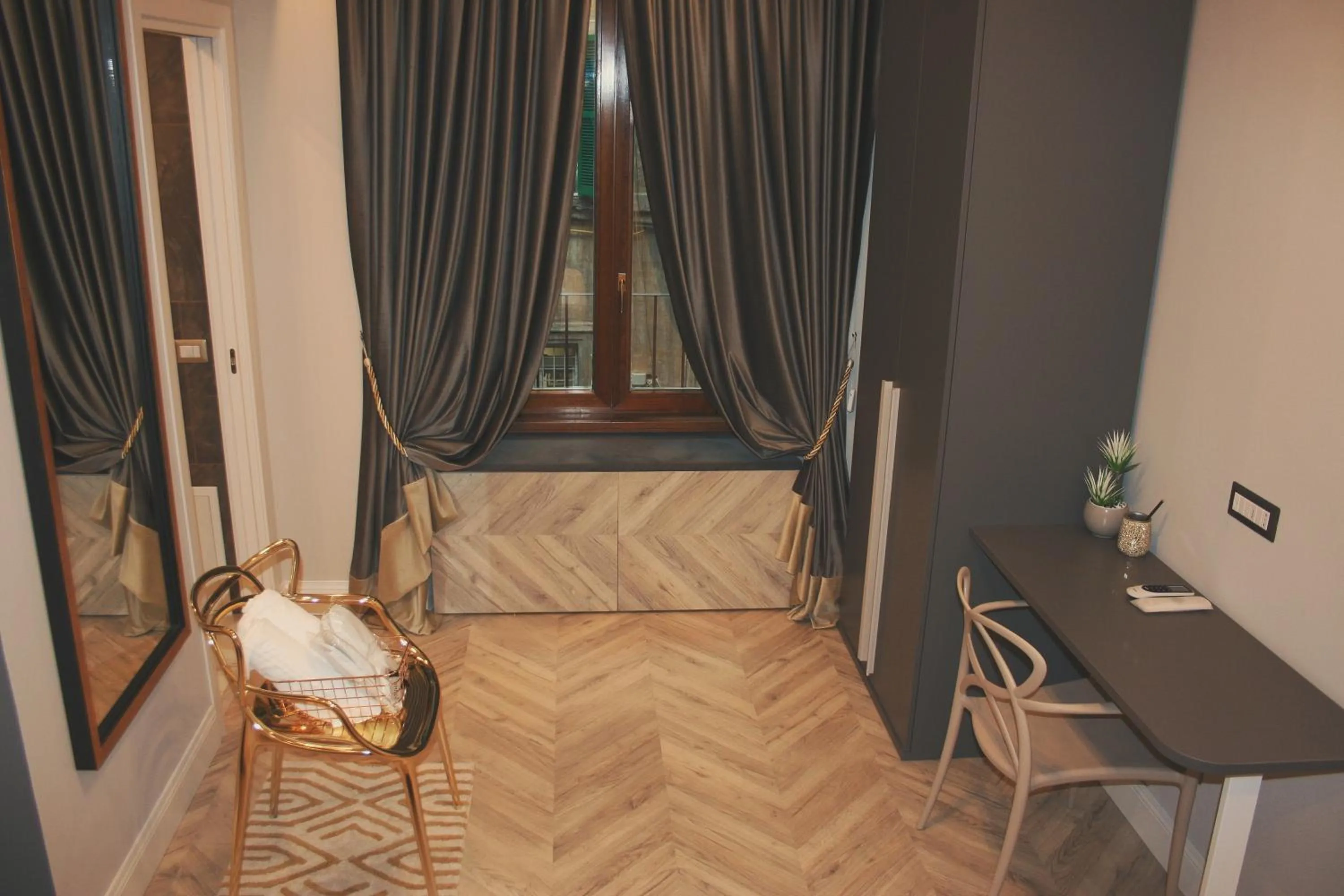 Small Double Room in Hotel Roma Vaticano