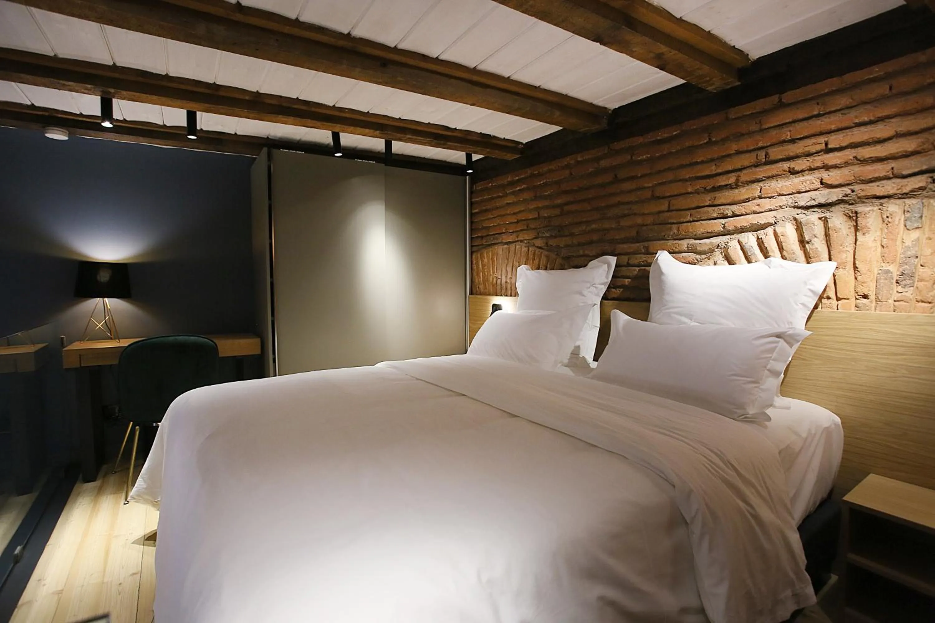 Deluxe Studio - single occupancy in Paskunji Residence