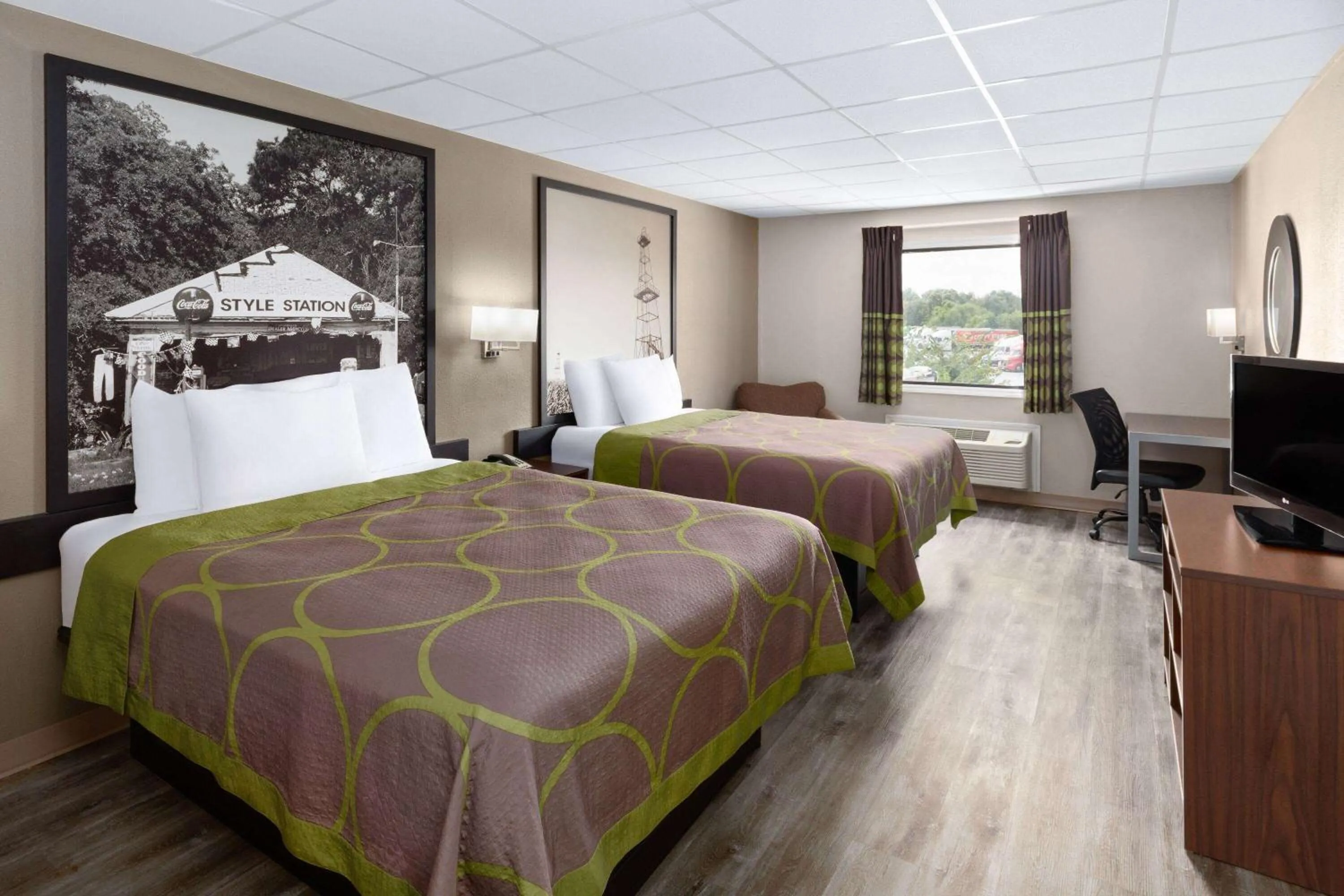 Queen Studio Suite - Non-Smoking in Super 8 by Wyndham Buffalo