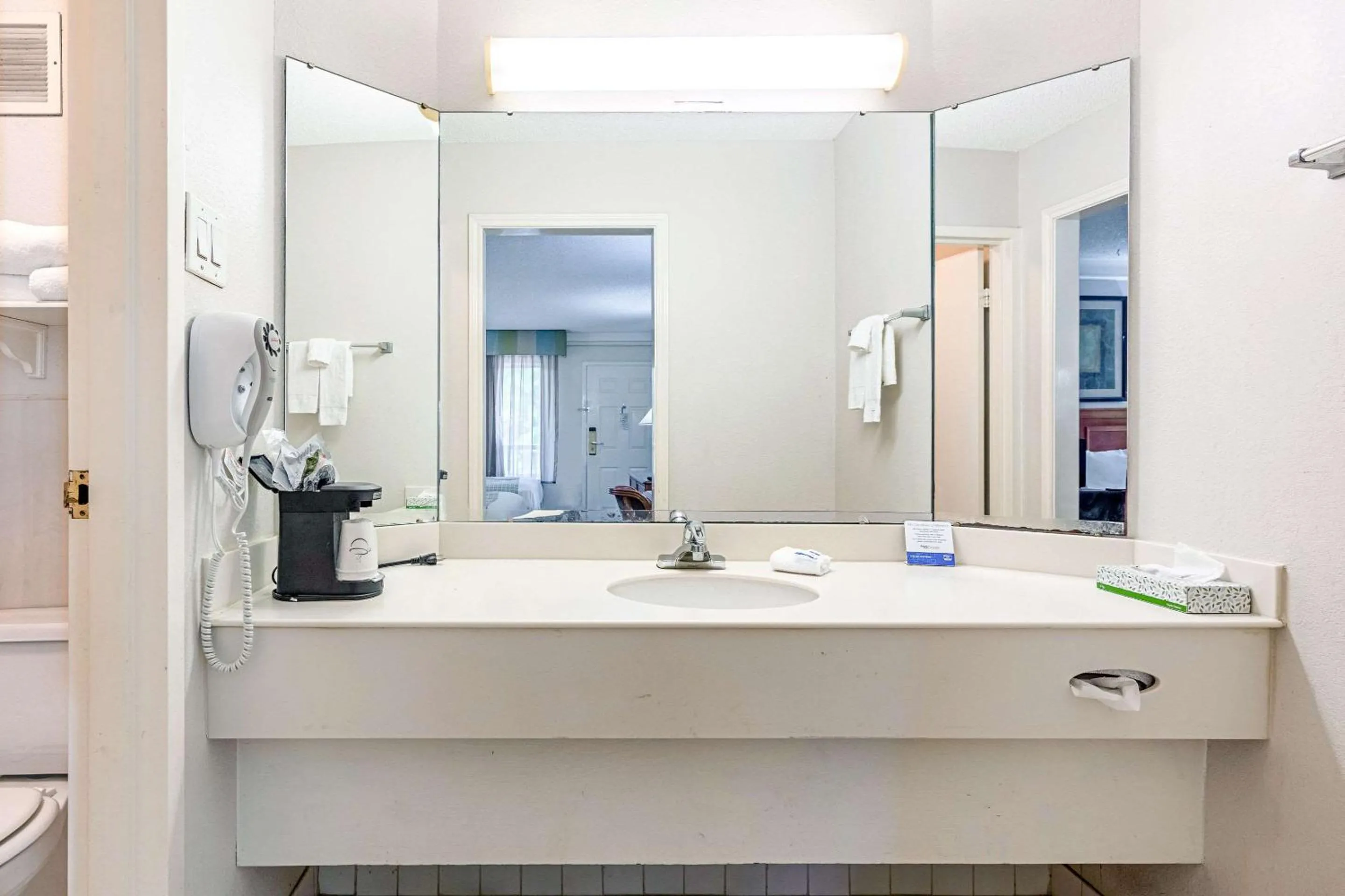 Standard Double Room with Two Double Beds - Non-Smoking in Rodeway Inn Huntsville West