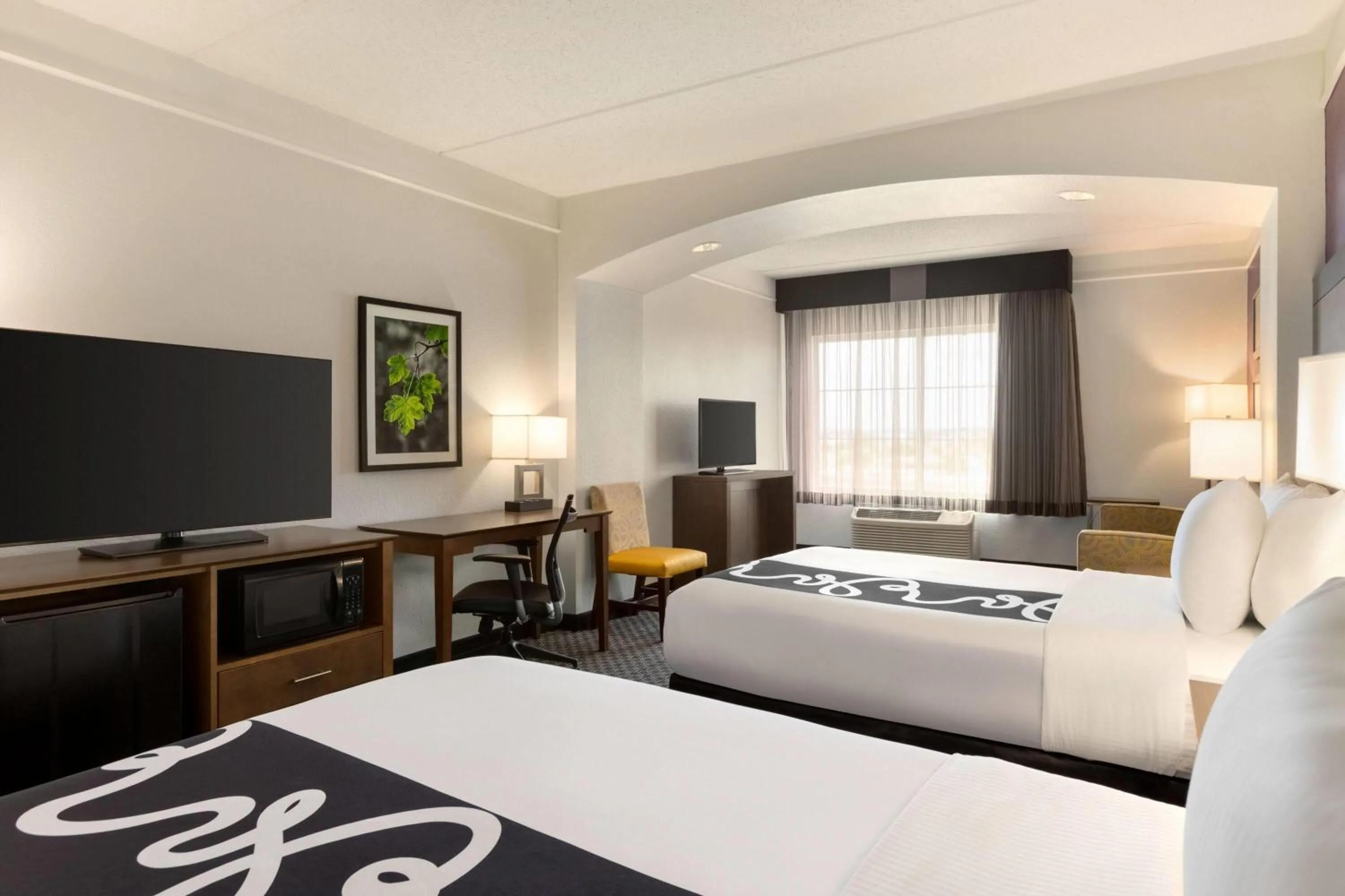 Double Room with Two Double Beds - Non-Smoking in La Quinta by Wyndham Arlington North 6 Flags Dr