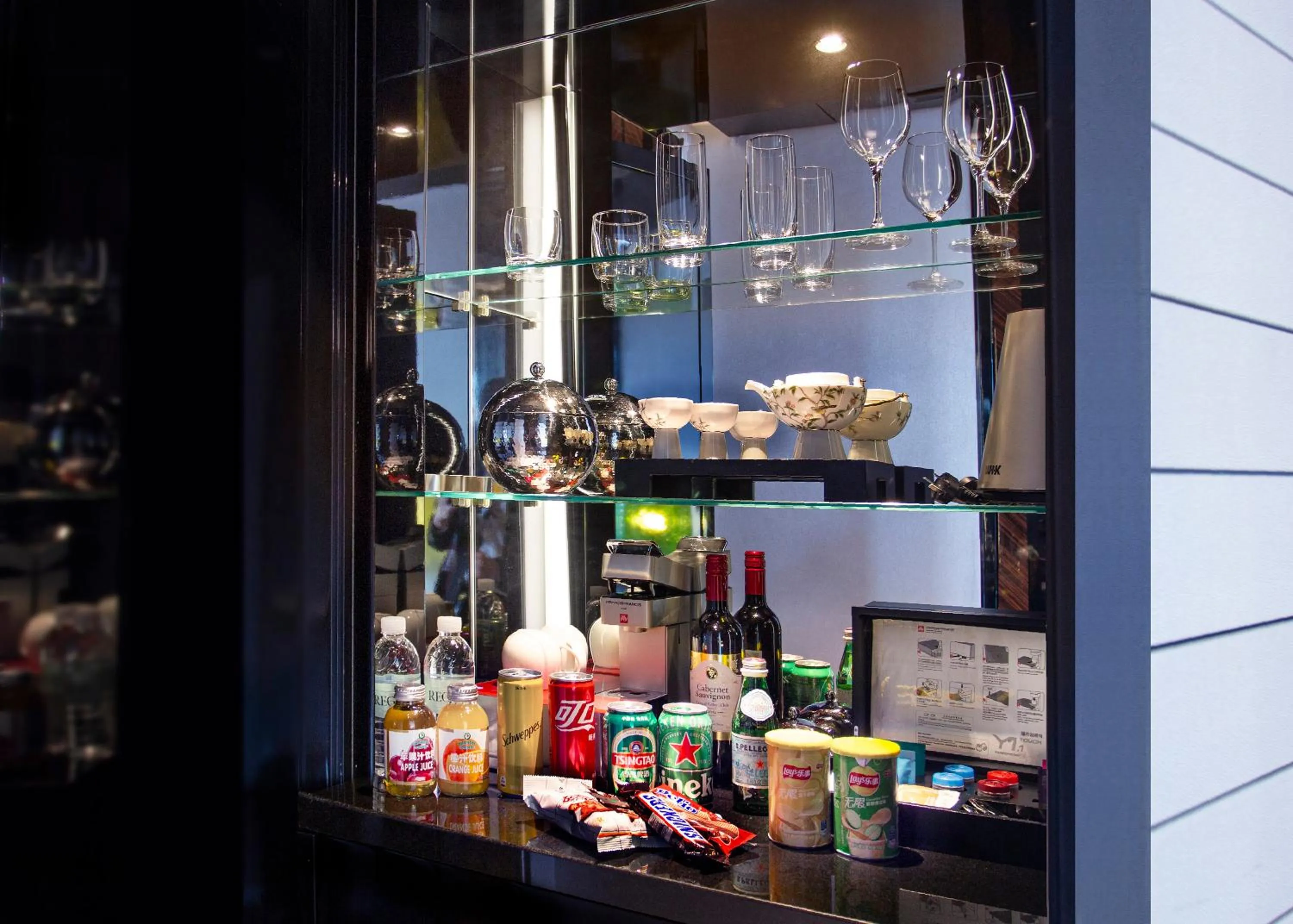 Premium King Room with River View in Regent Shanghai Pudong