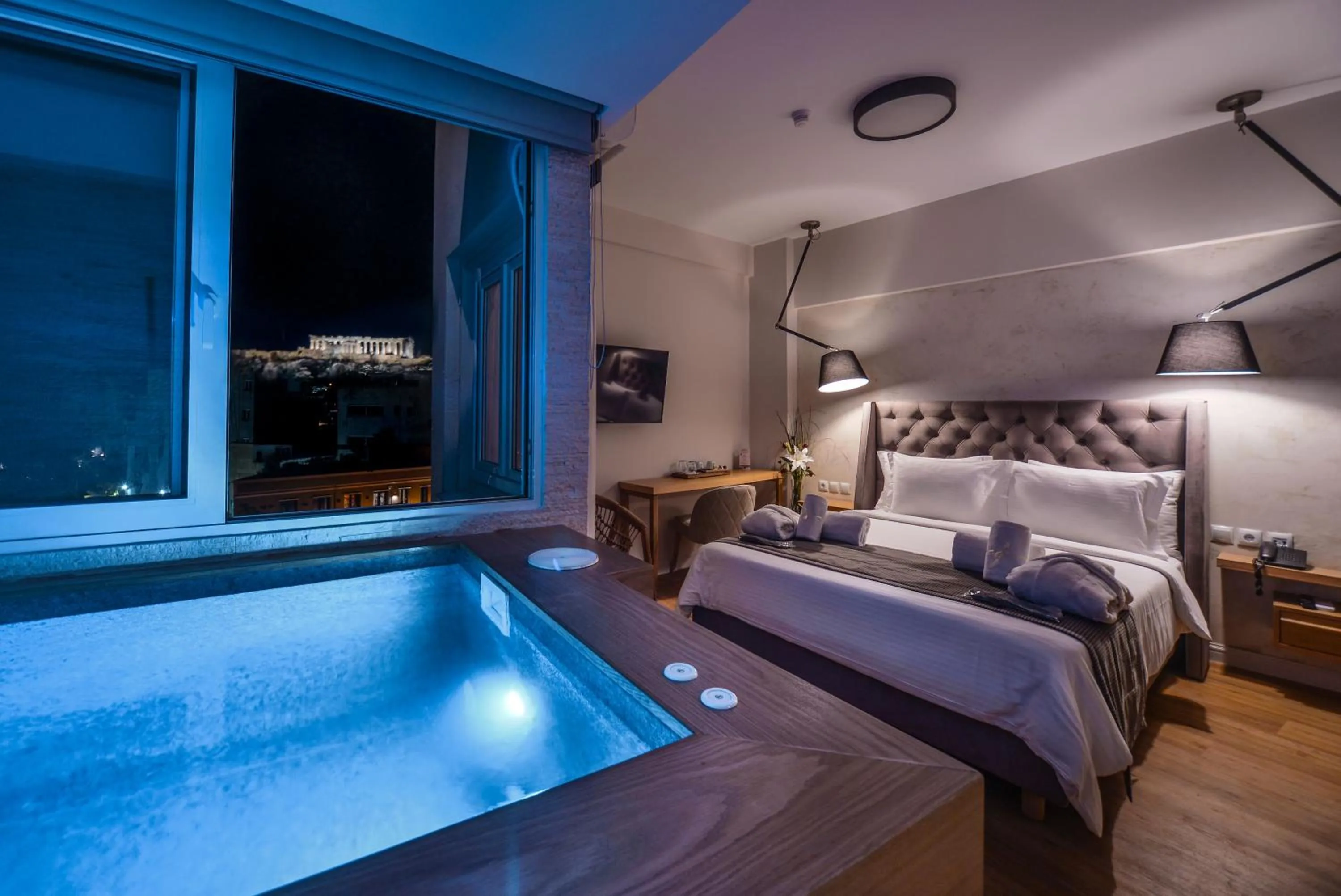 Suite with Acropolis View and Heated Plunge Pool in A.P. Acropolis View Apartments