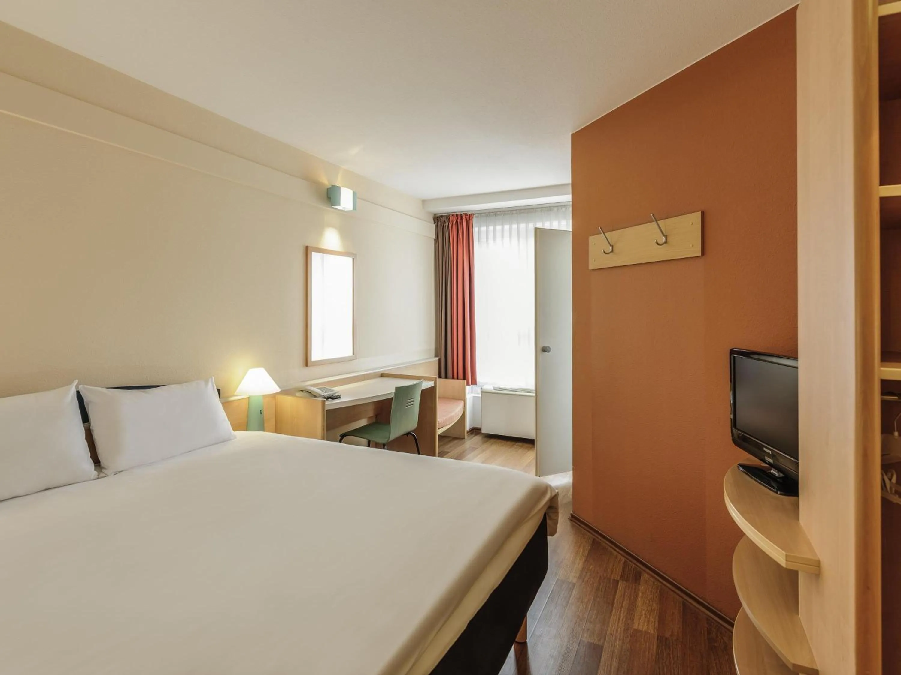 Standard King Room - single occupancy in ibis Bamberg Altstadt
