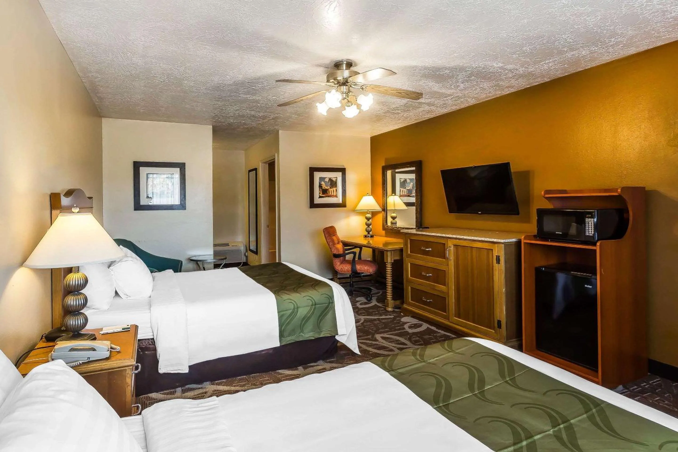 Double Room with Two Double Beds - Non-Smoking in Quality Inn Bryce Canyon
