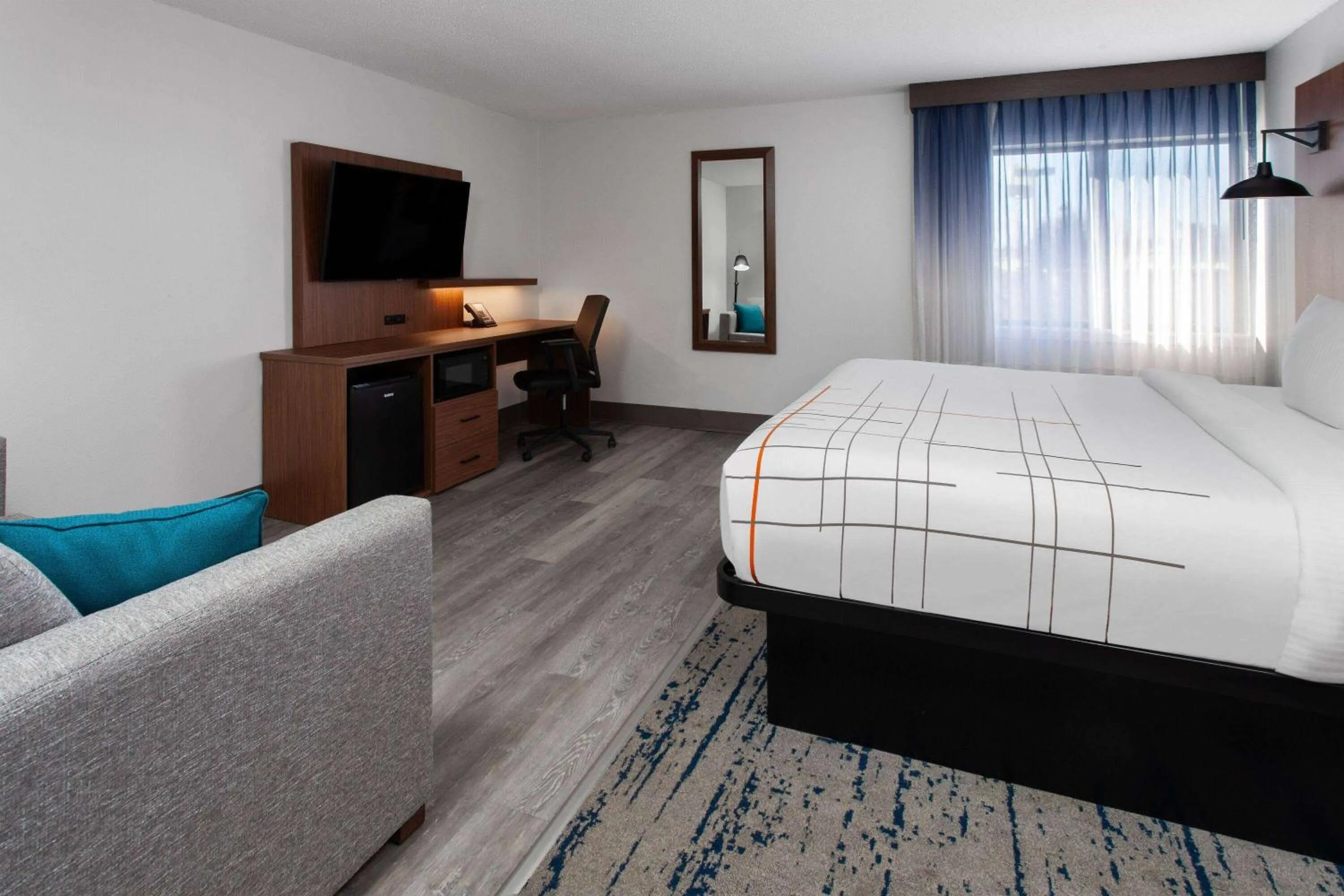 Executive King Room in La Quinta Inn by Wyndham Wausau