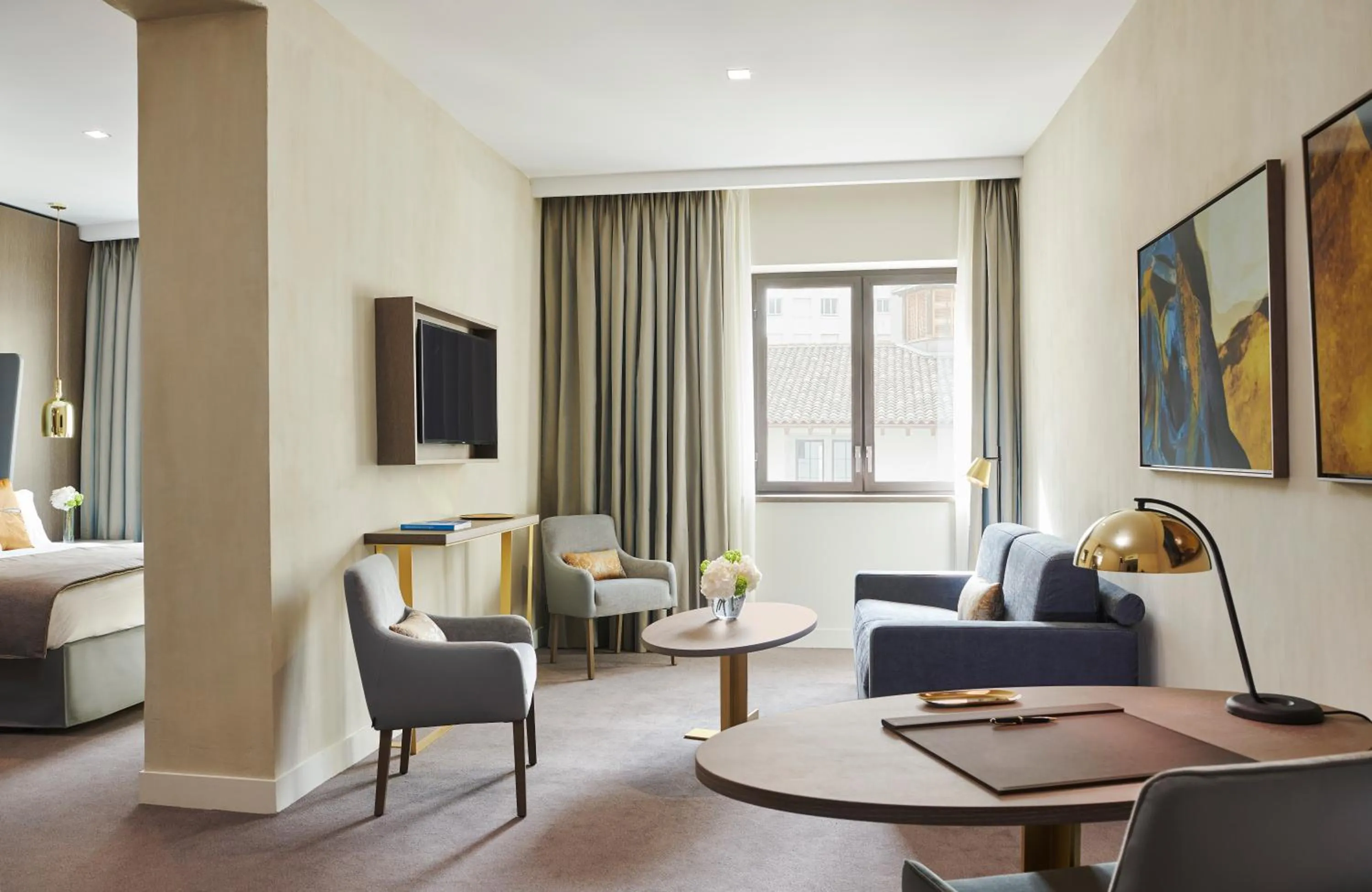 One-Bedroom Suite with Sofa Bed in InterContinental Lyon - Hotel Dieu by IHG