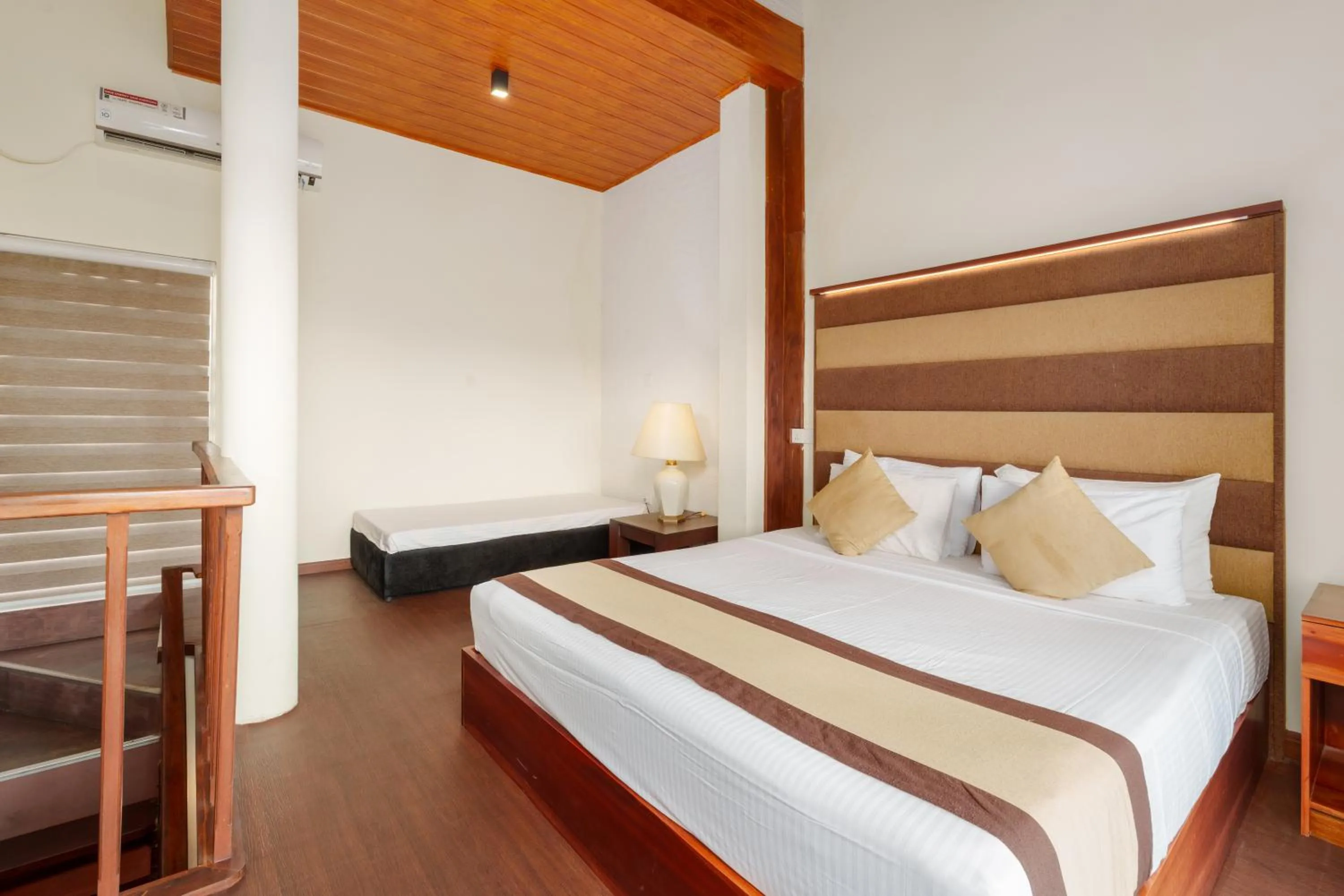Duplex Double Room with Balcony and Sea View  in Beach Corridor Hotel & Spa with Free Airport shuttle