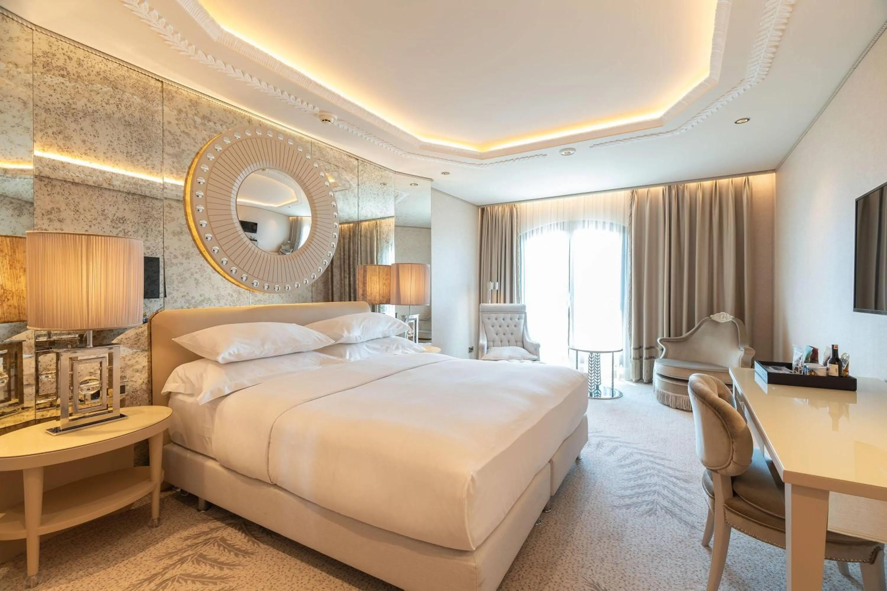 Deluxe King Room with Partial Sea View in Wyndham Grand Istanbul Kalamış Marina Hotel