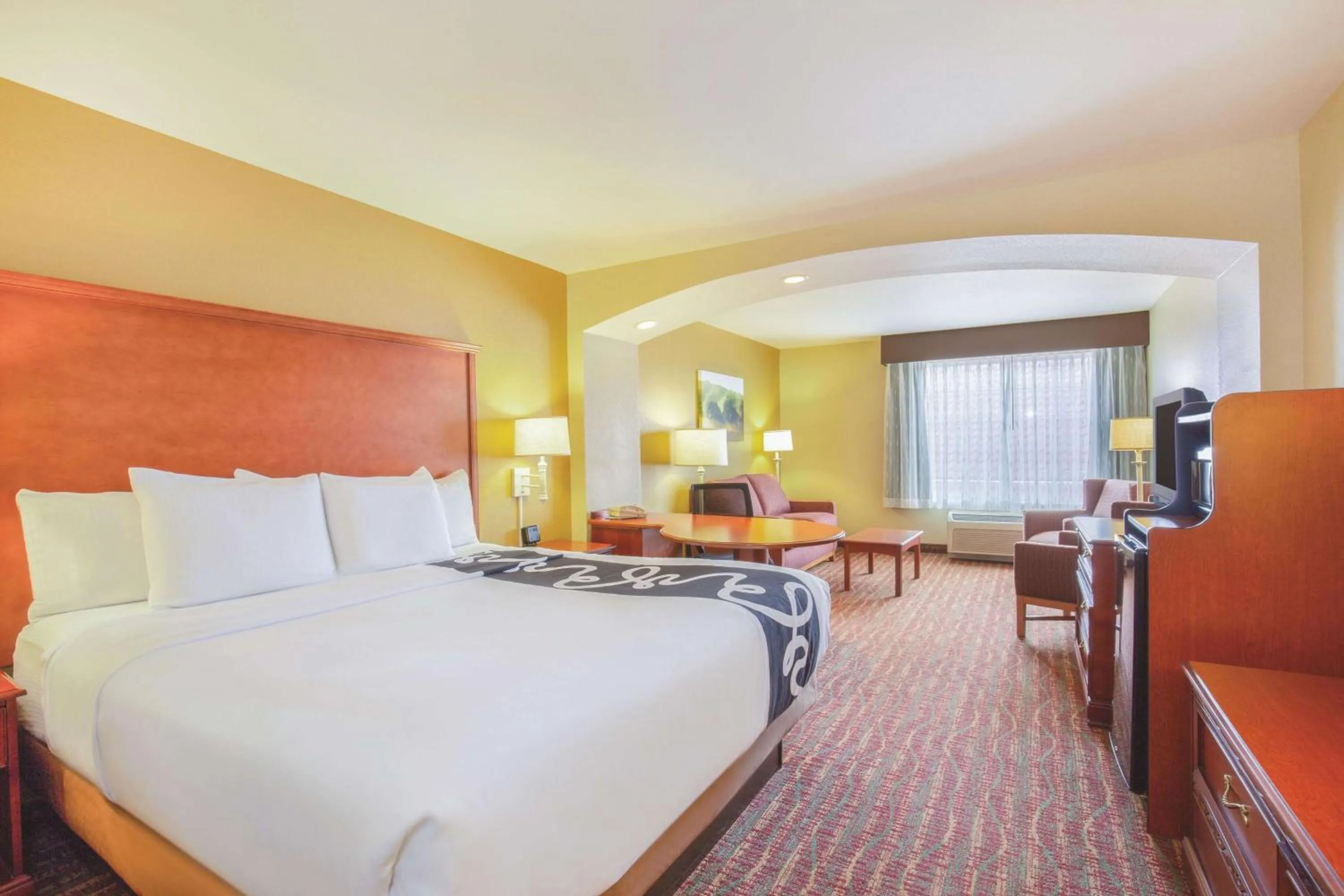 Executive King Room in La Quinta by Wyndham Bentonville