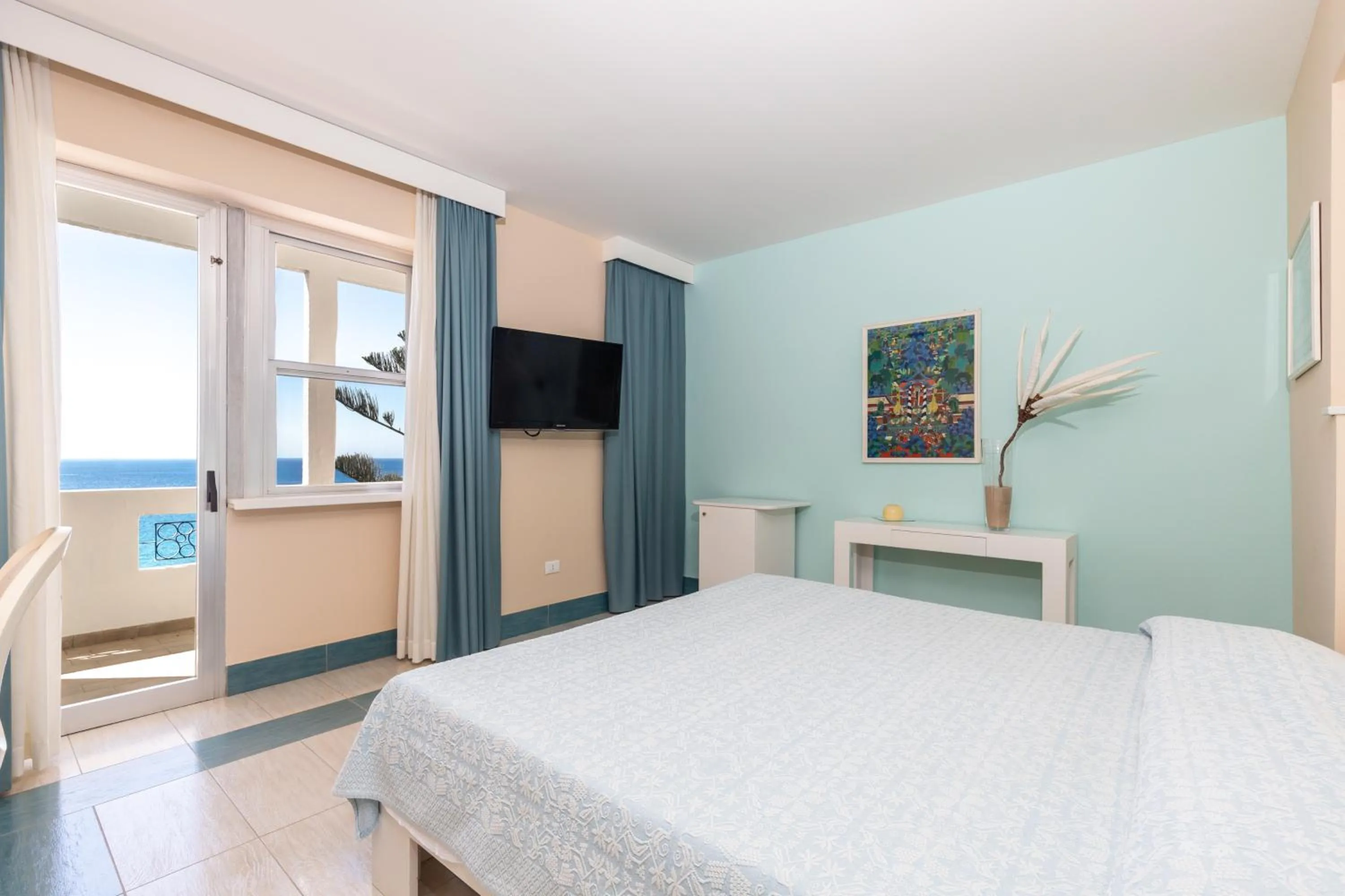 Suite with Sea View in Abamar Hotel