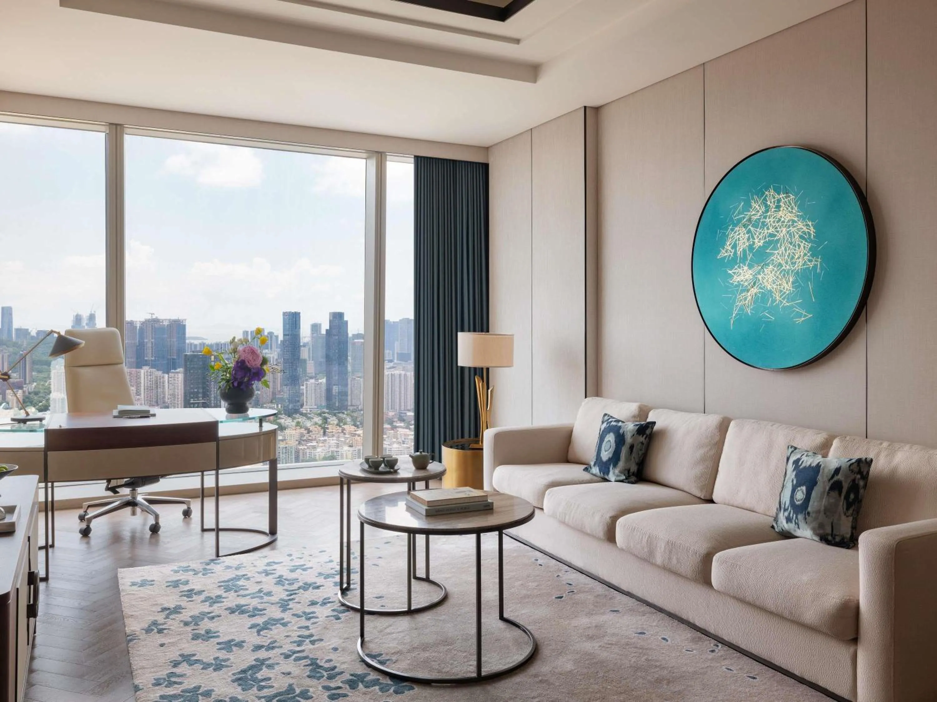 Metropolitan Suite with City View in Raffles Shenzhen