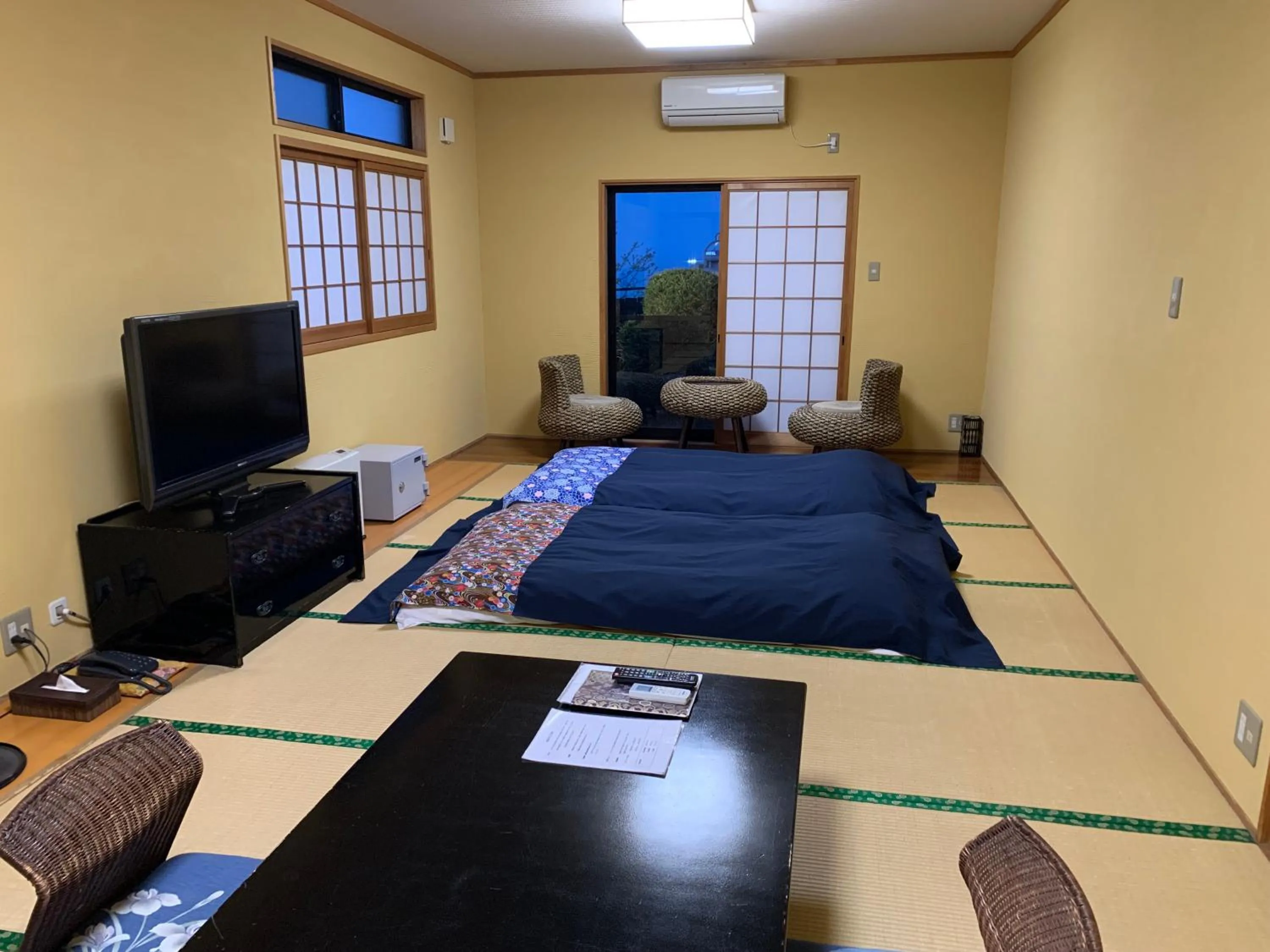 Japanese-Style Quadruple Room in Kaizan
