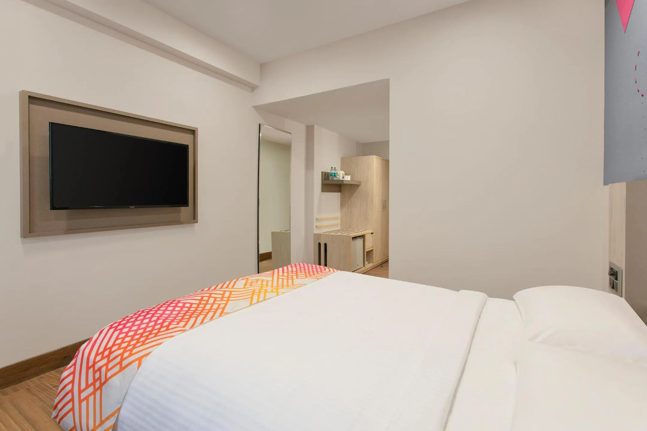 Queen Room in Ginger Patna