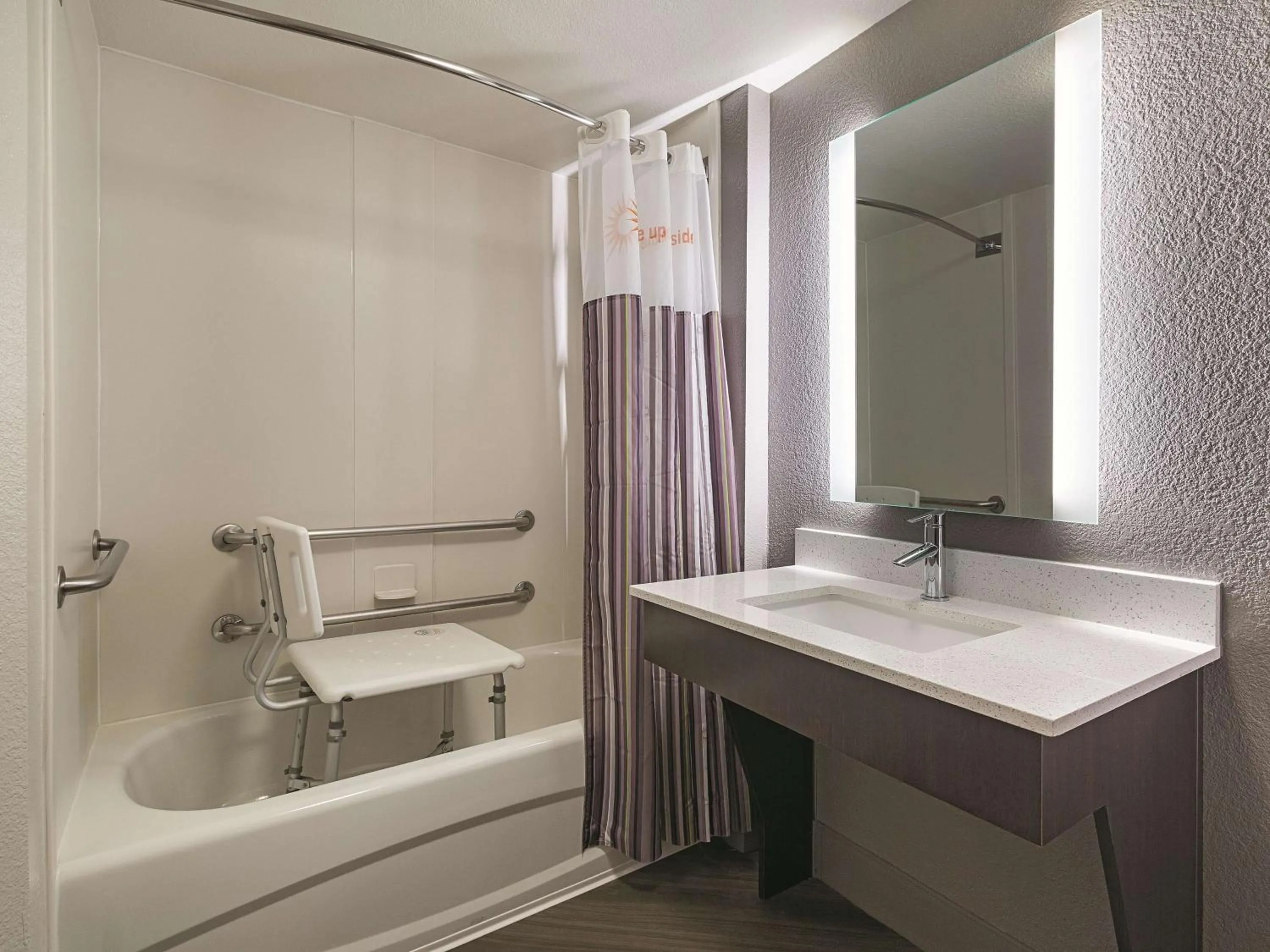 Double Room with Two Double Beds and Bath Tub - Mobility Accessible/Non-Smoking in La Quinta by Wyndham Dallas Plano West