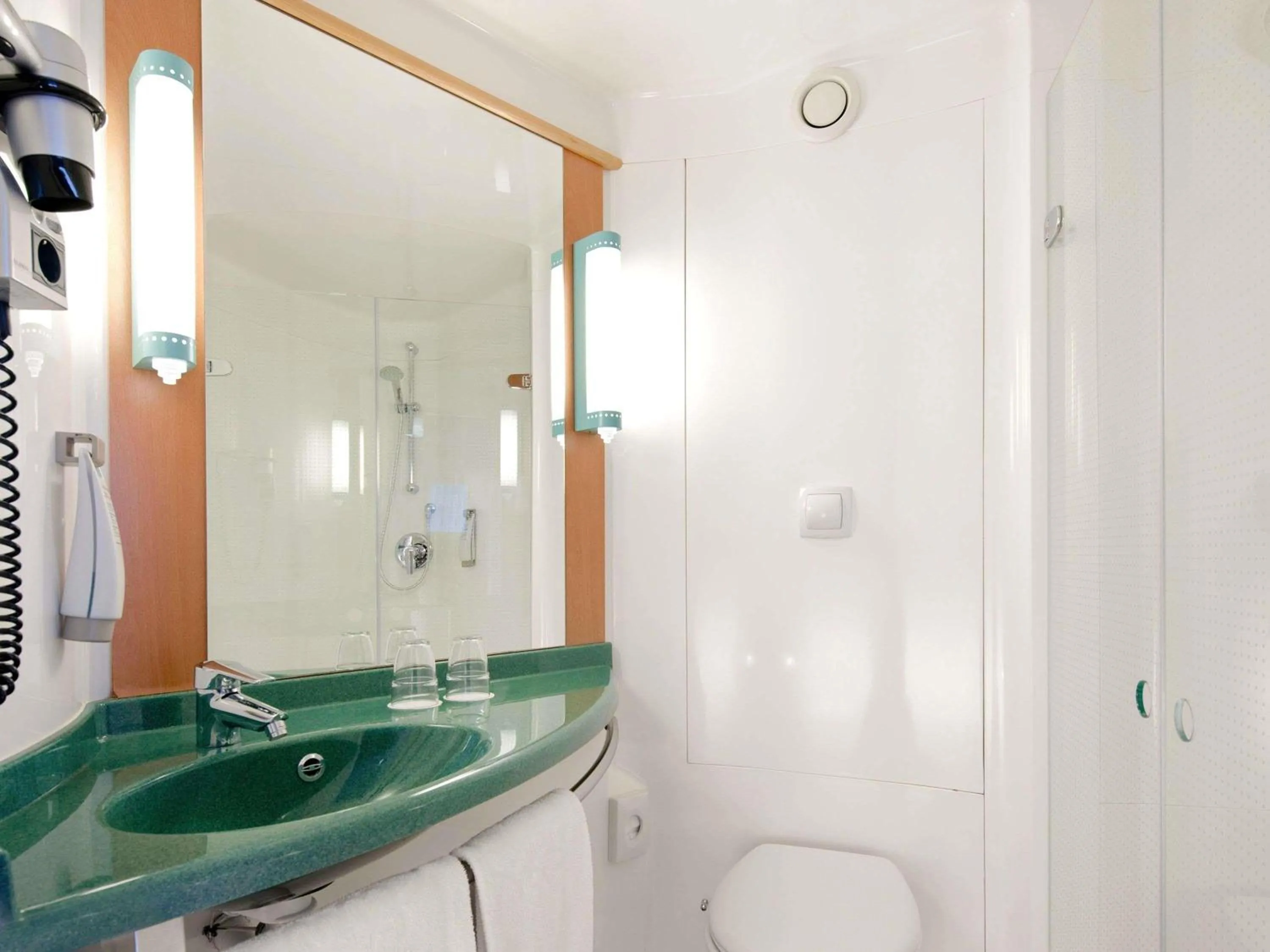 Twin Room in ibis Hotel München Garching