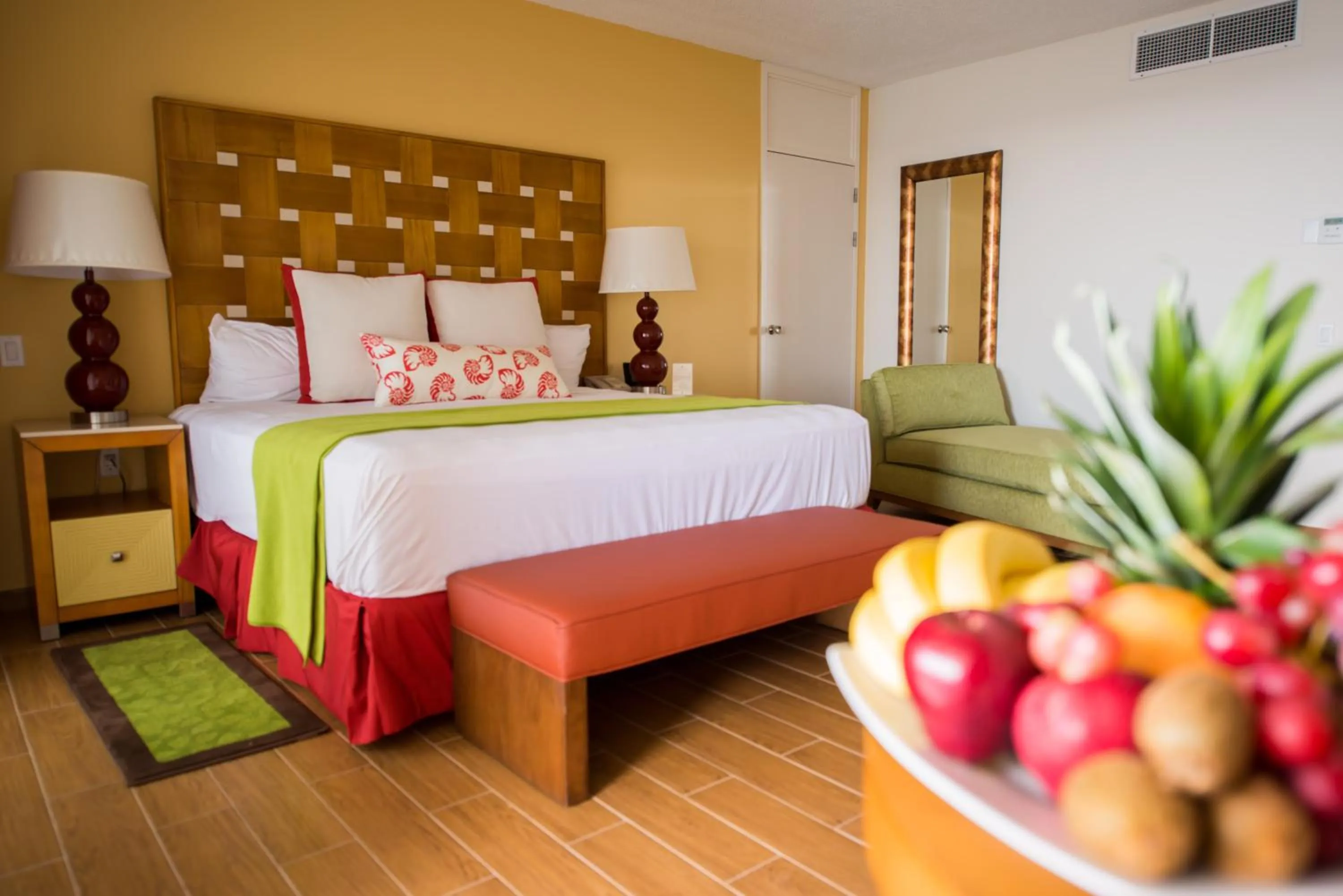 Sun Club Deluxe Ocean View King in Sunscape Curacao Resort Spa & Casino