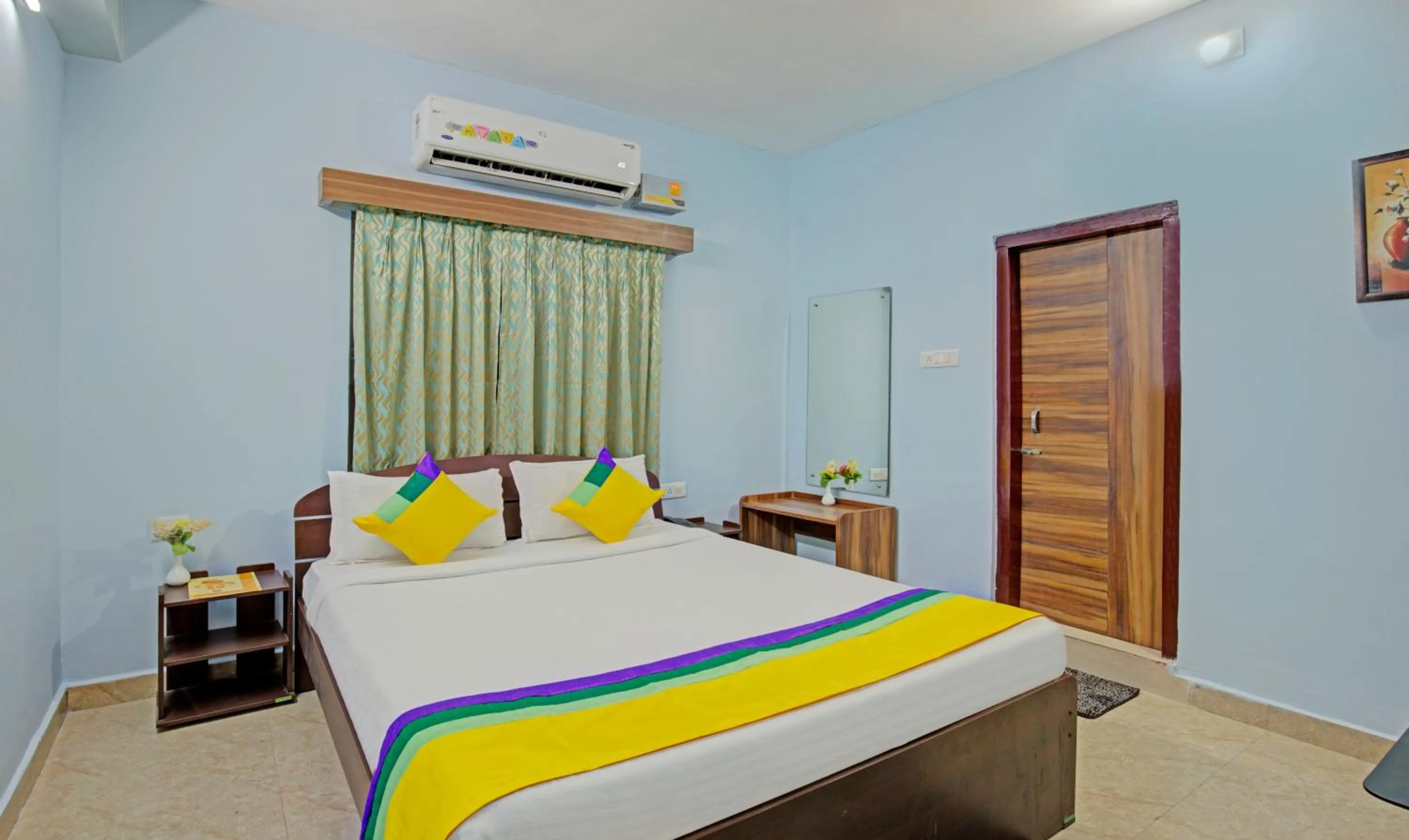 Double Room - single occupancy in Itsy Hotels Sidhartha Residency