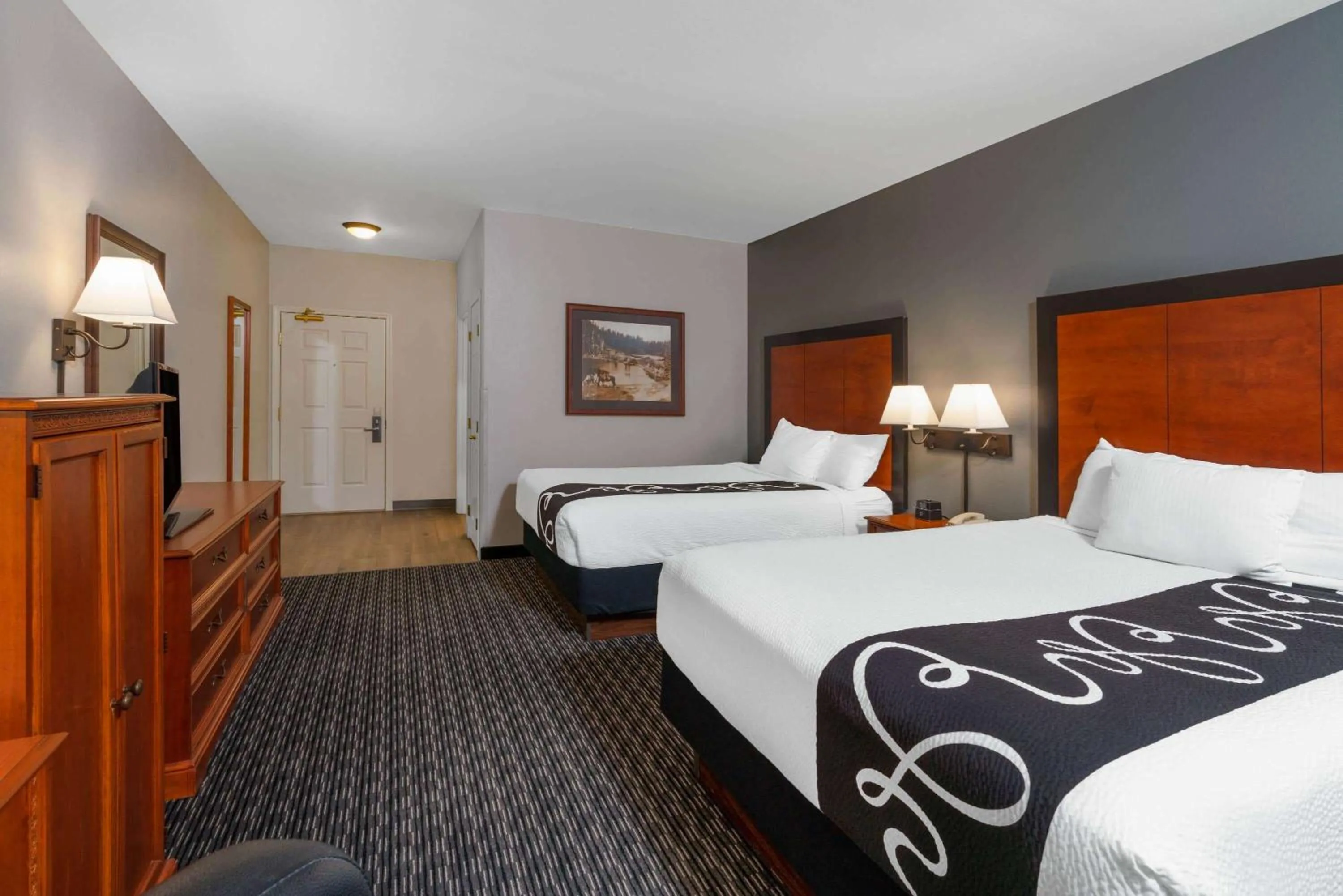 Queen Room with Two Queen Beds and Mobility/Hearing Access - Non-Smoking in La Quinta by Wyndham Rifle