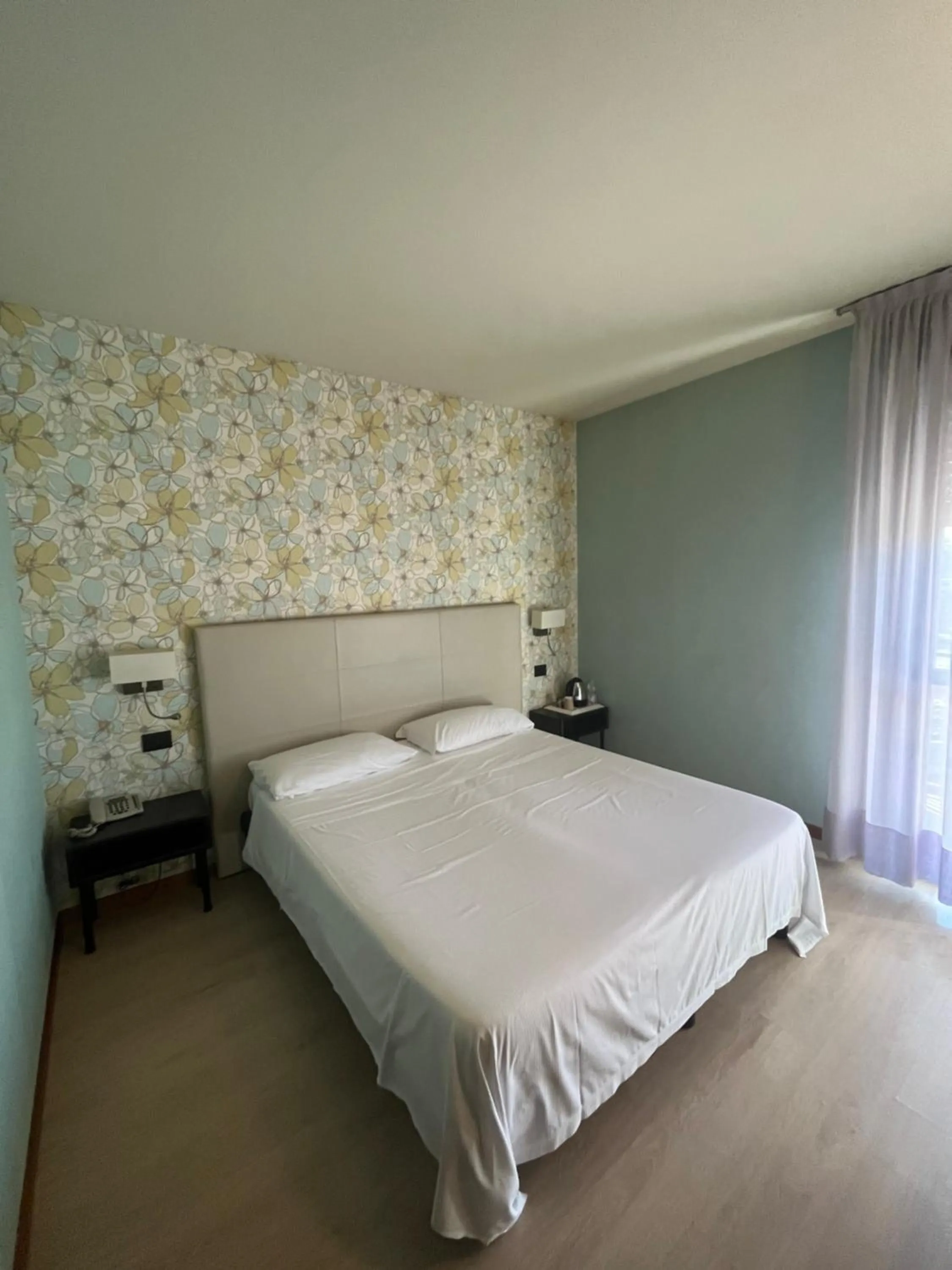 Standard Double or Twin Room with Balcony in Hotel Parigi 2 & Spa