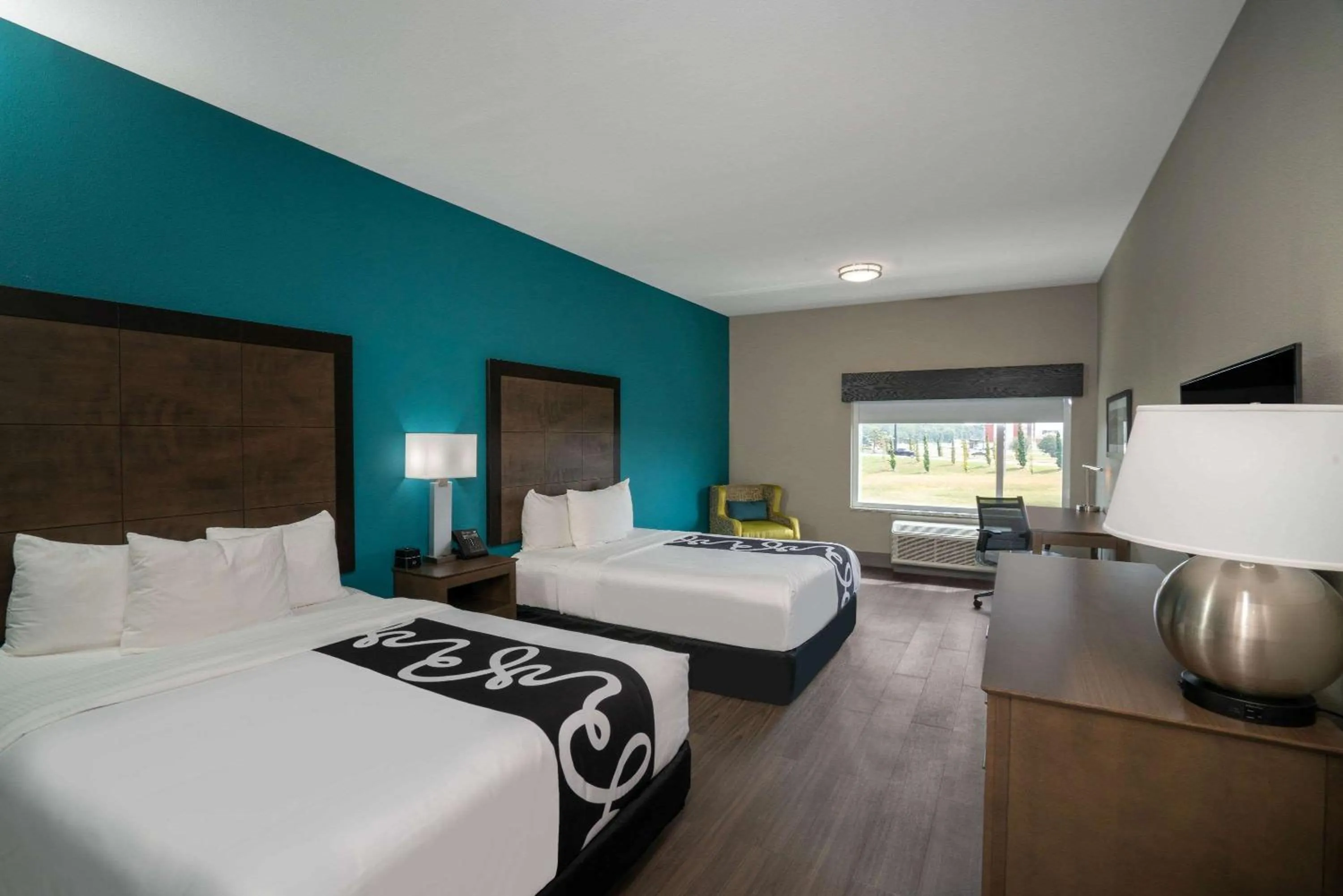 Queen Room with Two Queen Beds - Mobility Access/Non-Smoking in La Quinta by Wyndham West Memphis