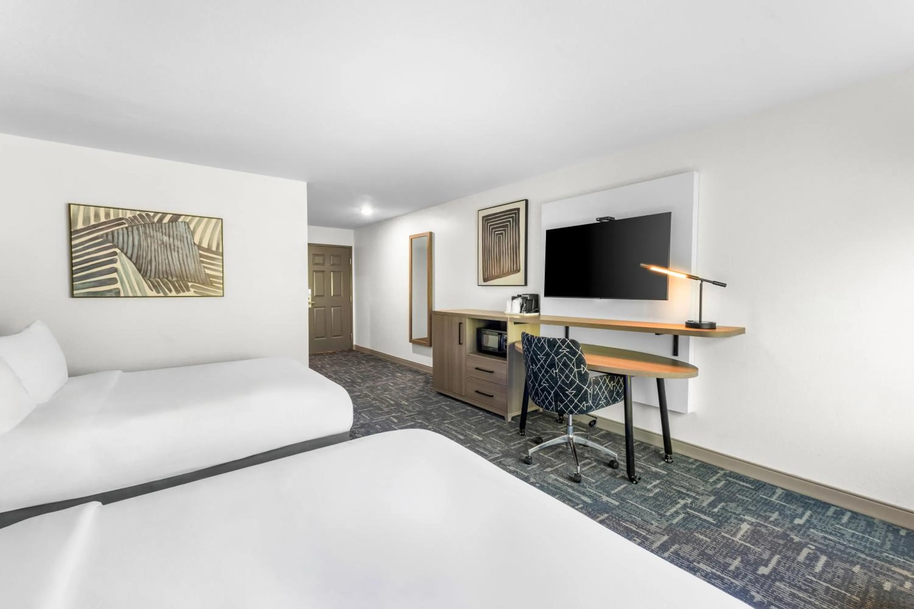 Double Room with Two Double Beds and Bath Tub - Disability Access/Non-Smoking in Best Western Acadia Hotel